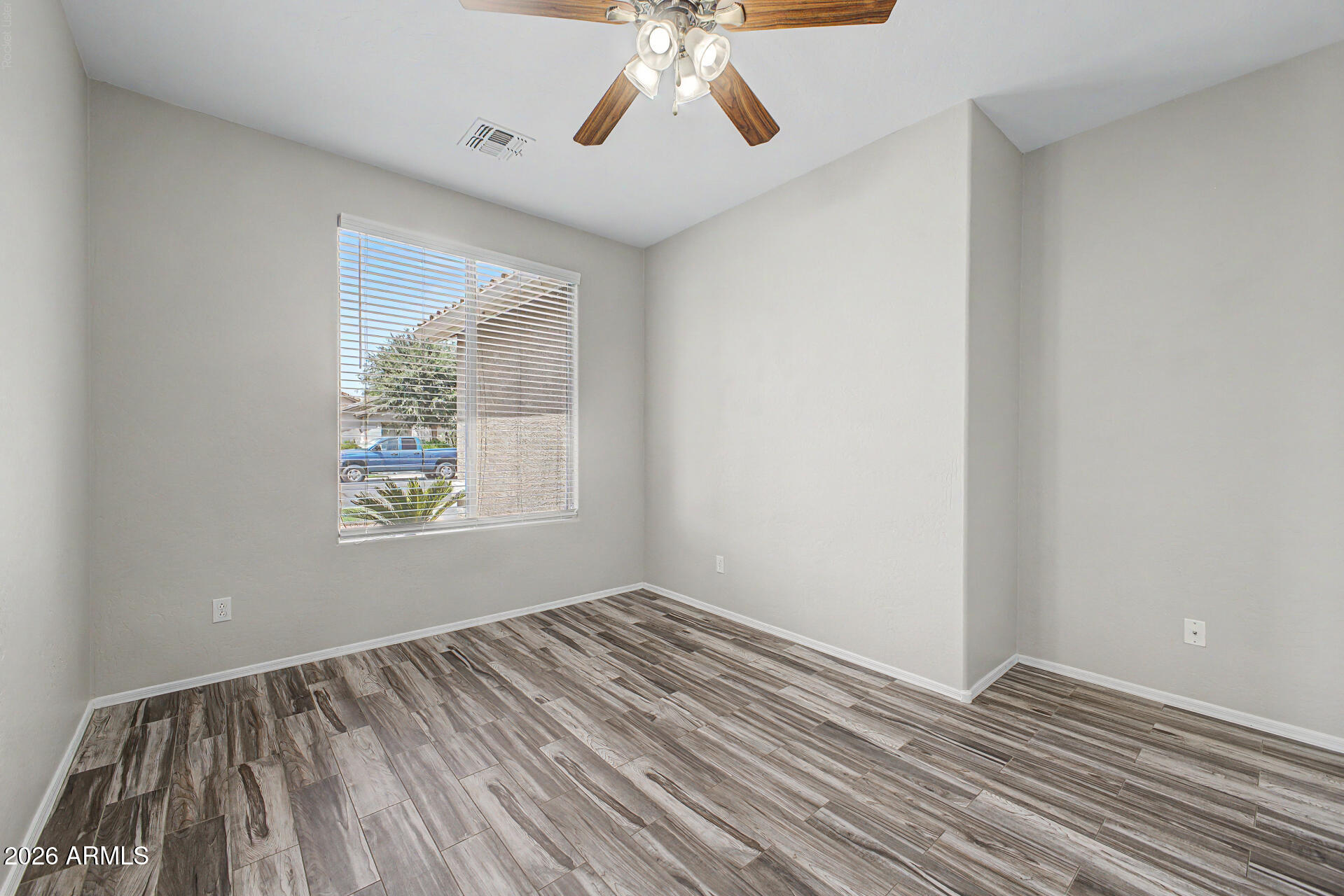 3053 E BLUEBIRD Place