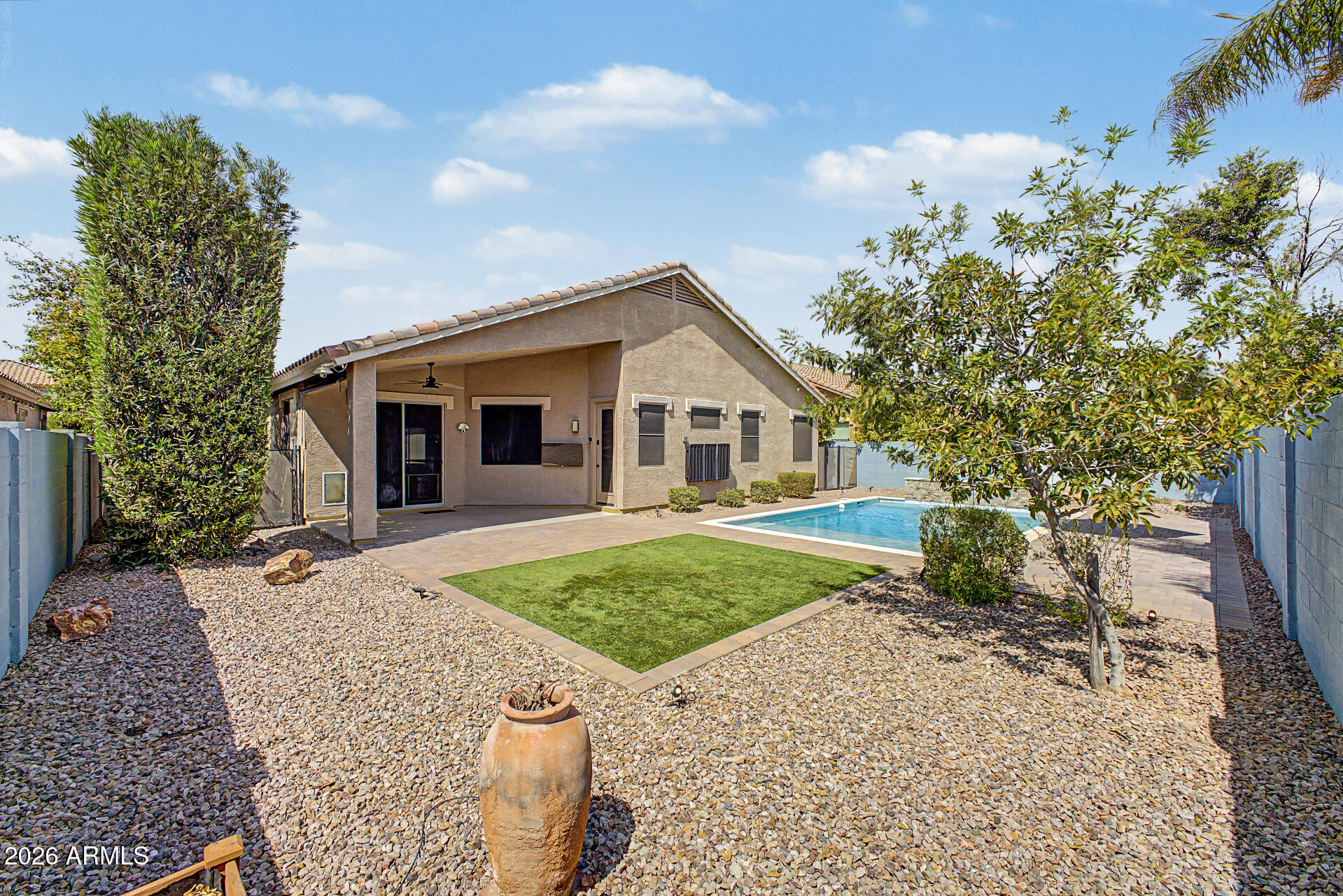 3053 E BLUEBIRD Place