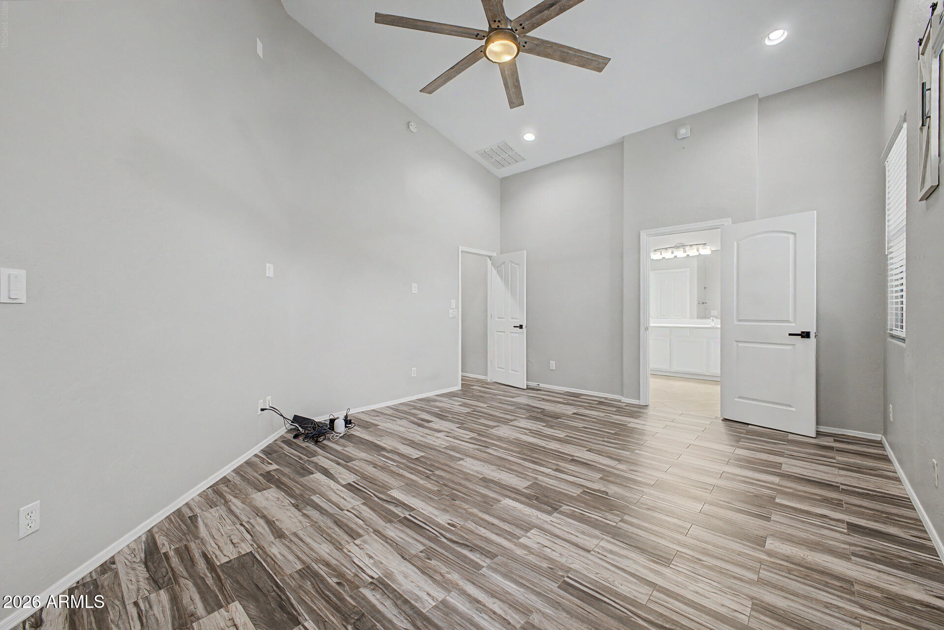 3053 E BLUEBIRD Place
