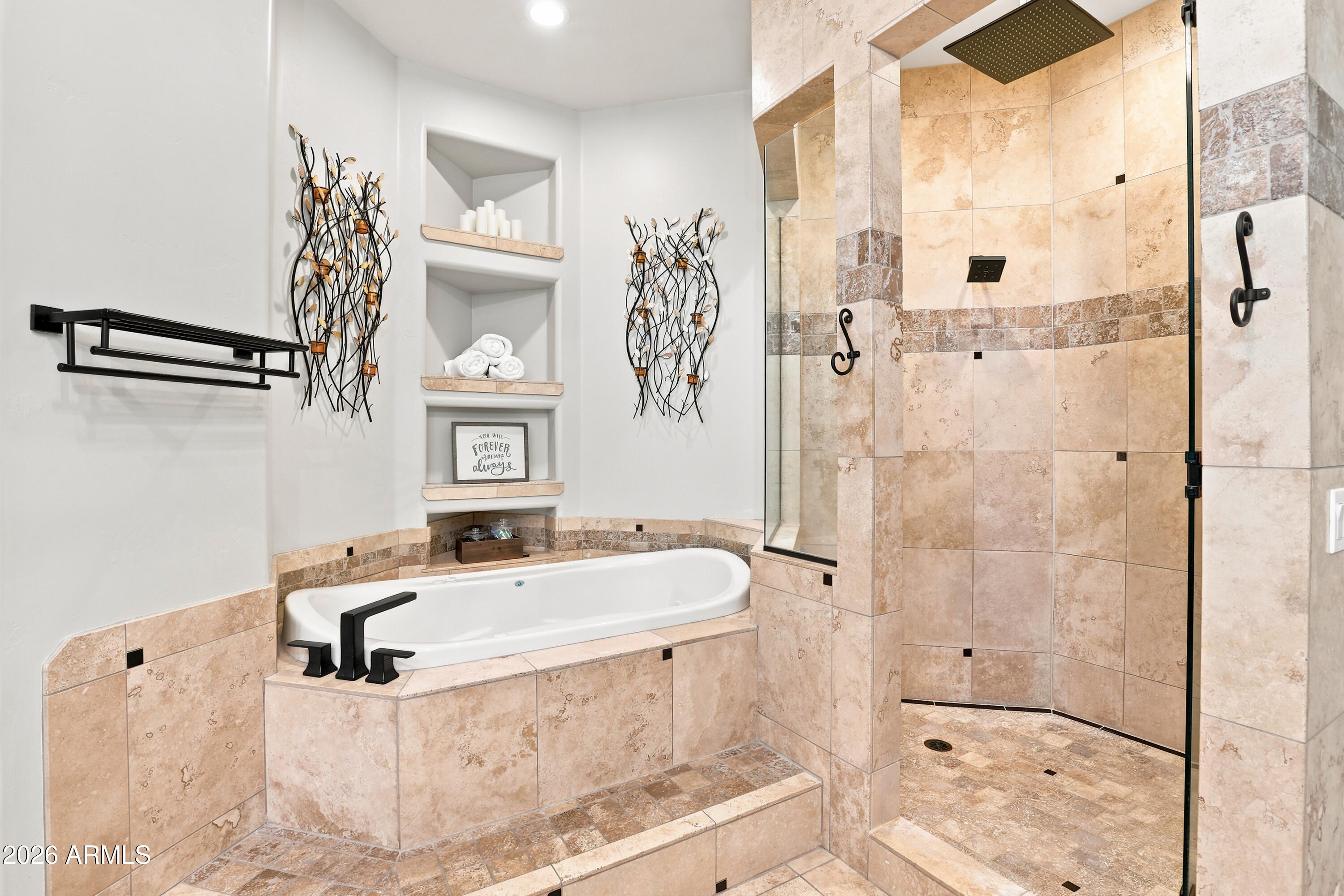 1006 W ROCK SPRINGS Circle