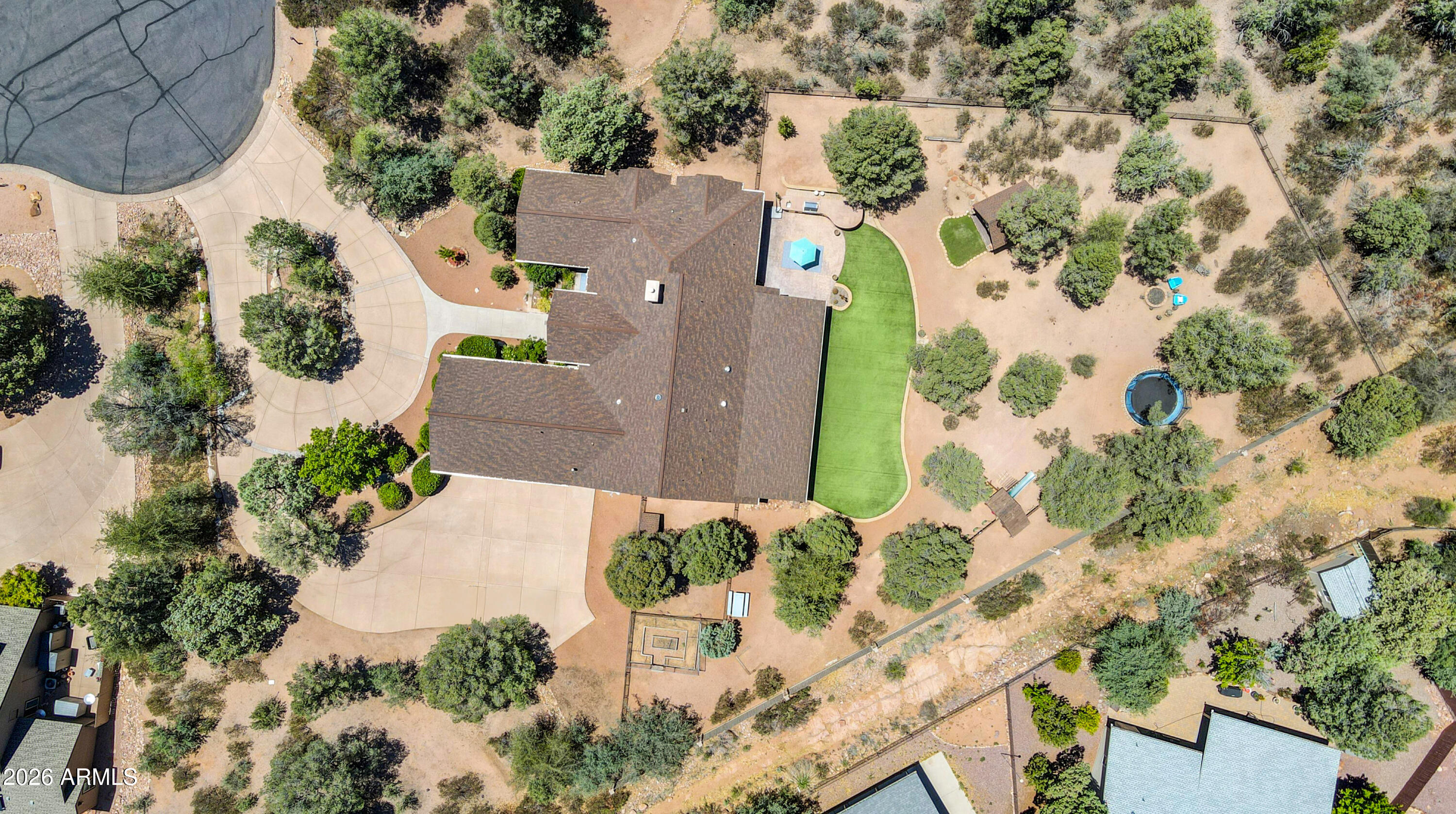 1006 W ROCK SPRINGS Circle