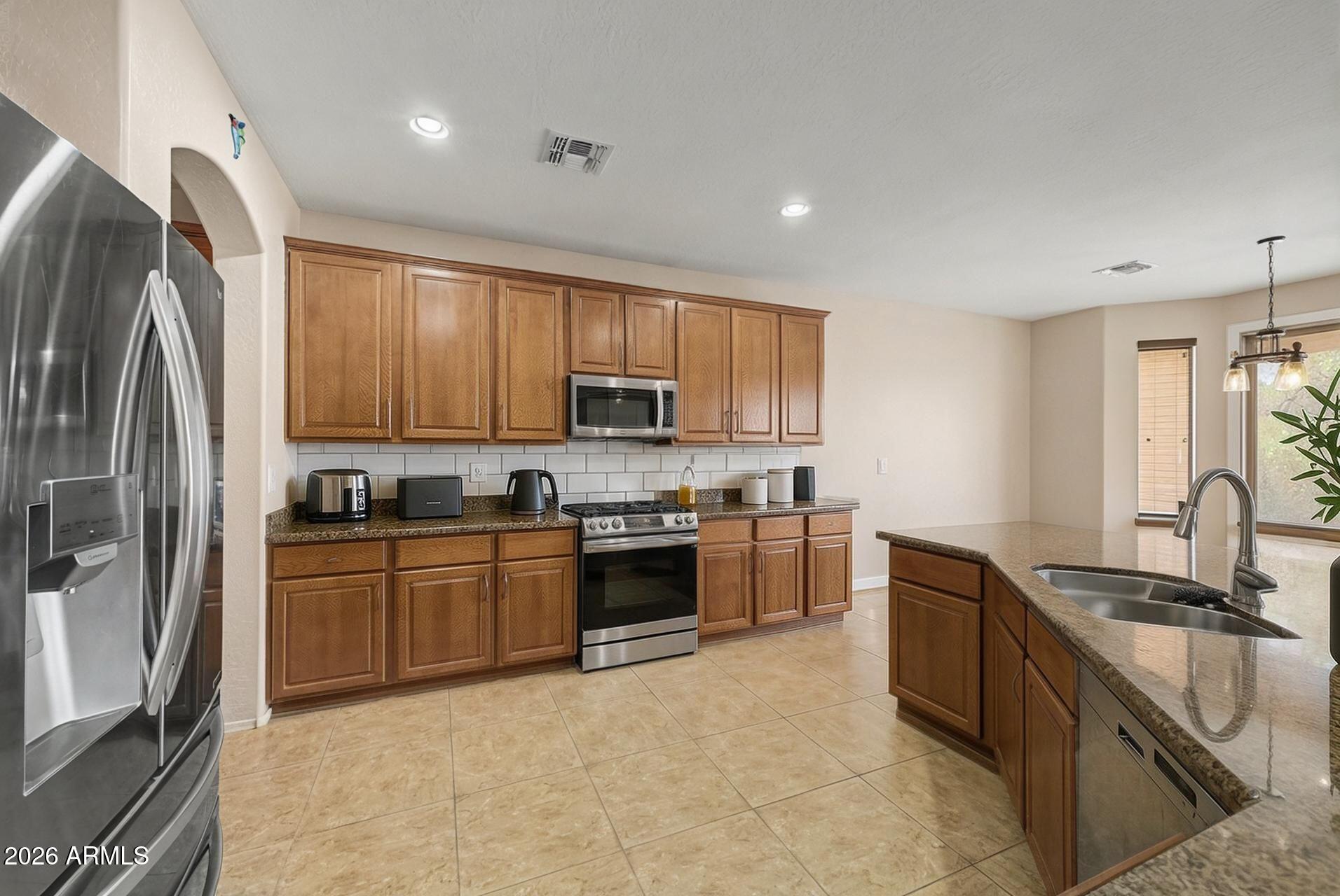 5111 W GWEN Street