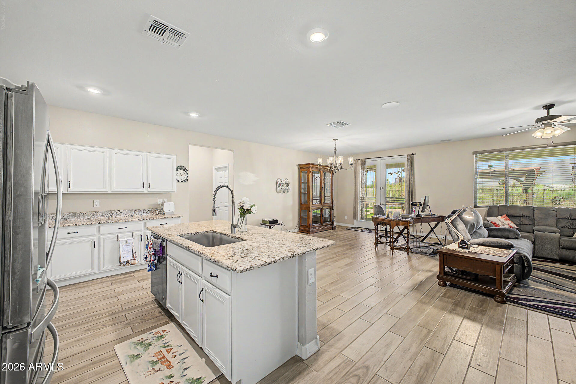 11894 E RED BUTTE
