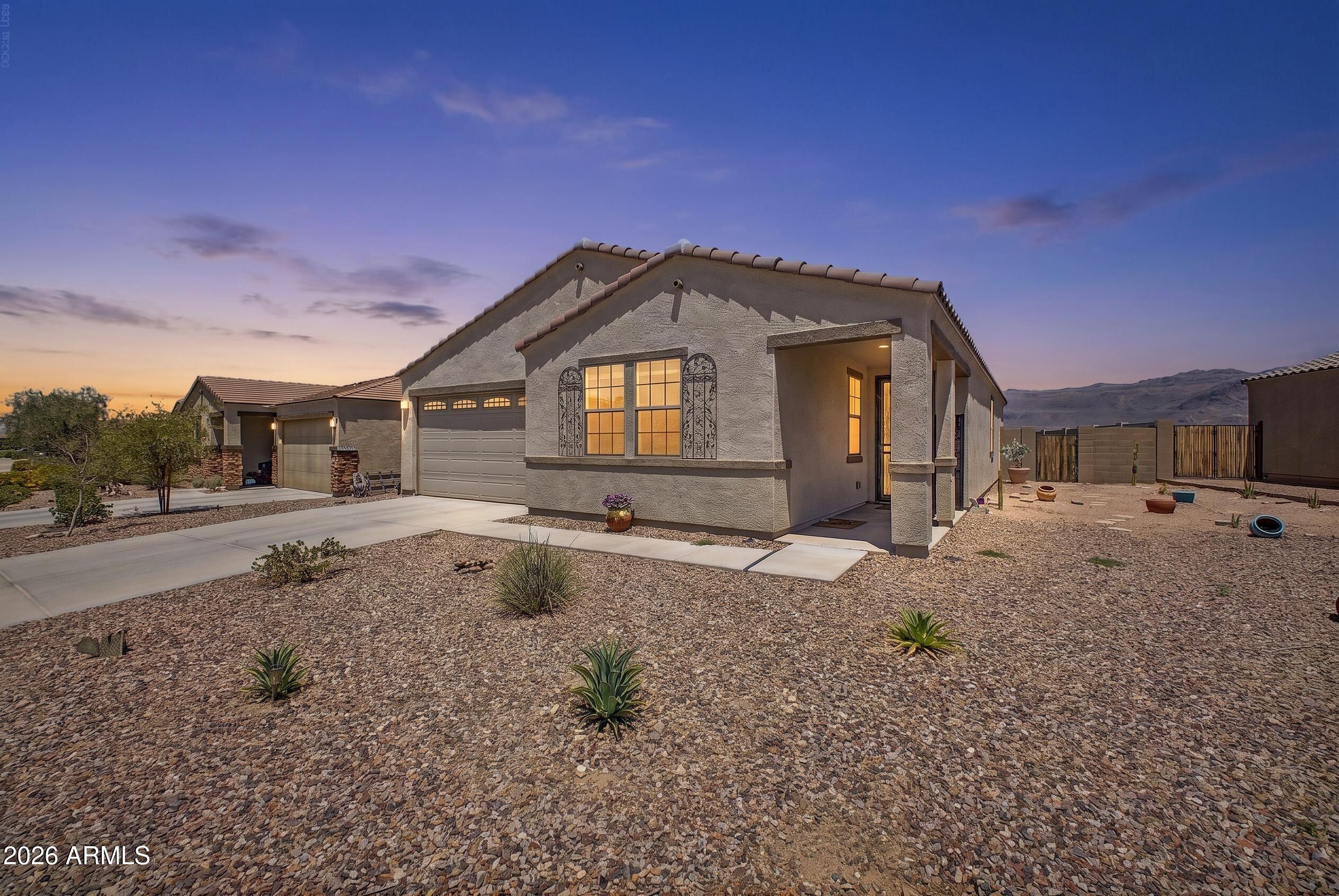11894 E RED BUTTE