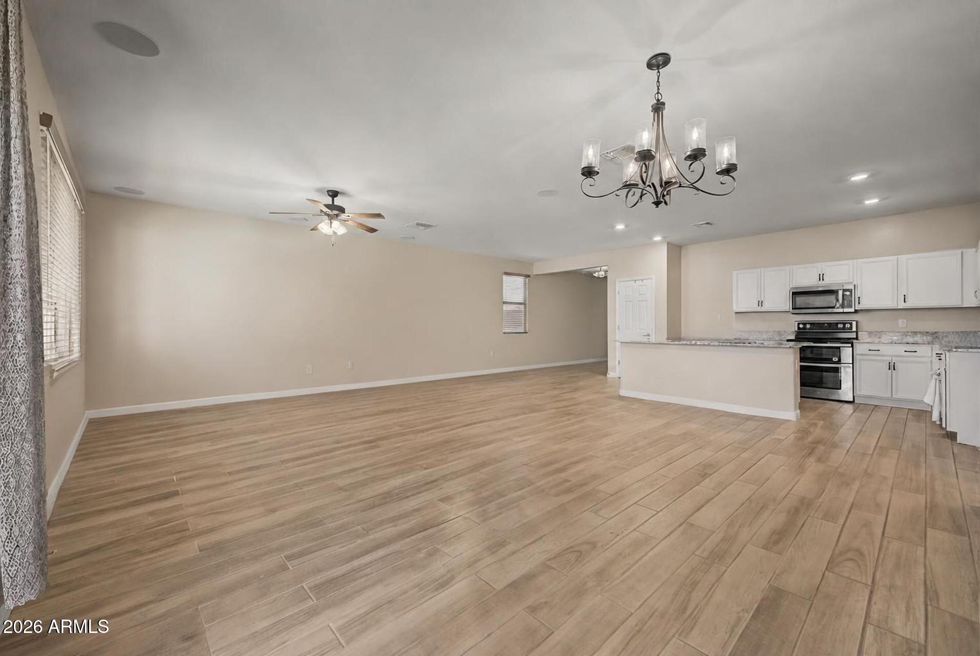 11894 E RED BUTTE