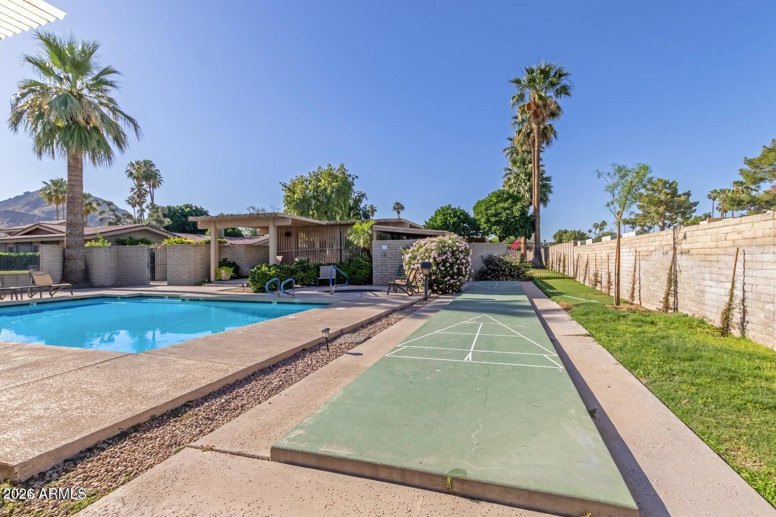 4525 N 66TH Street 14