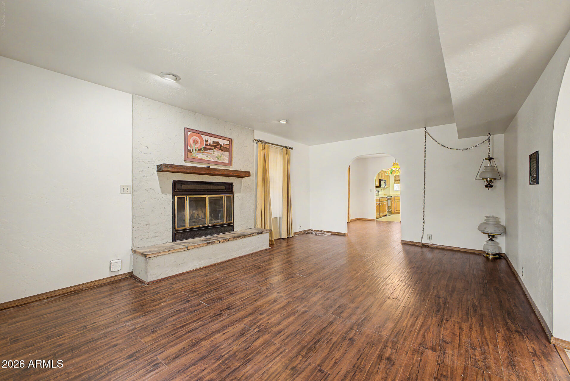 8230 E MCDOWELL Road