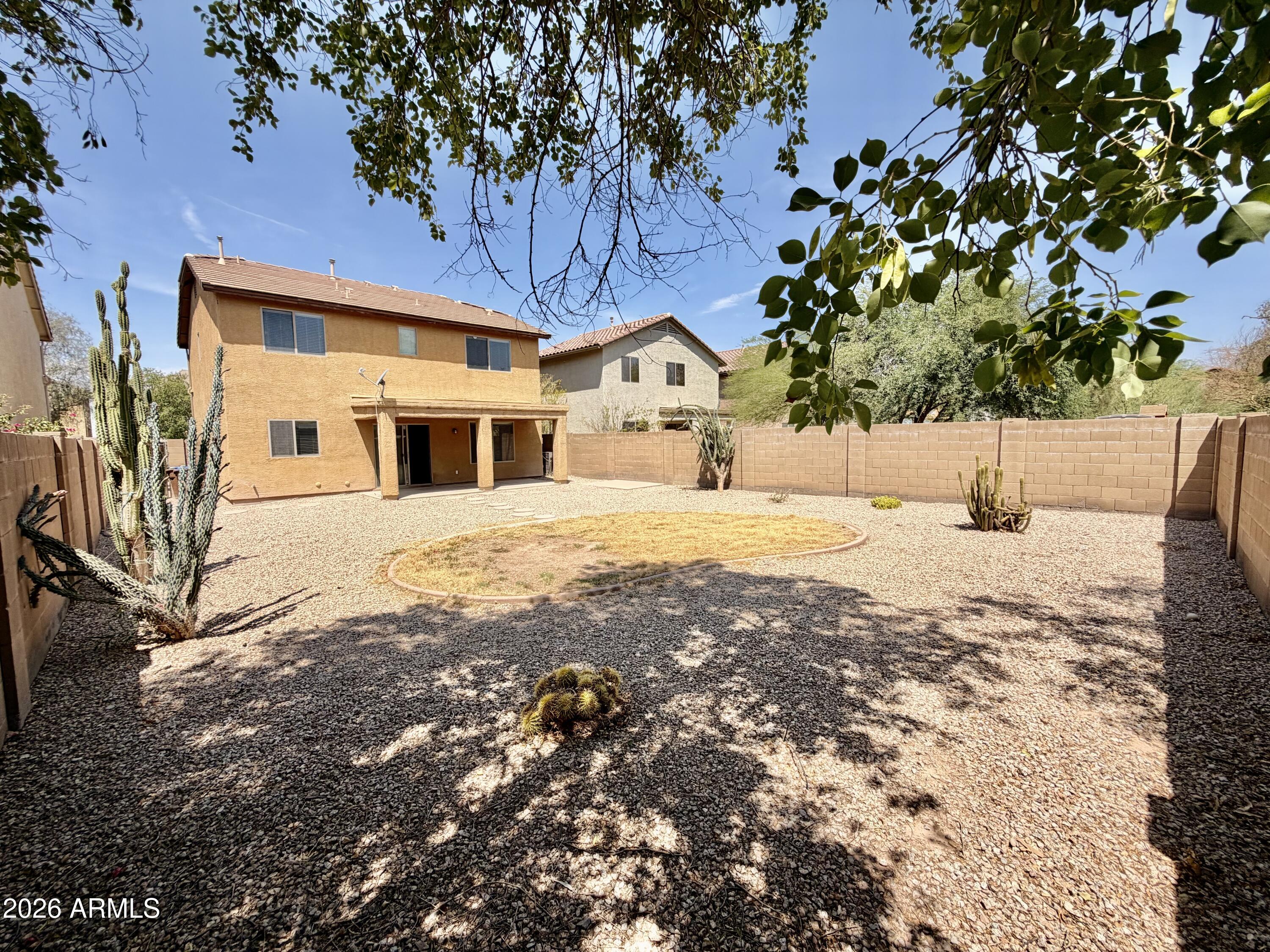 2921 N DAISY Drive