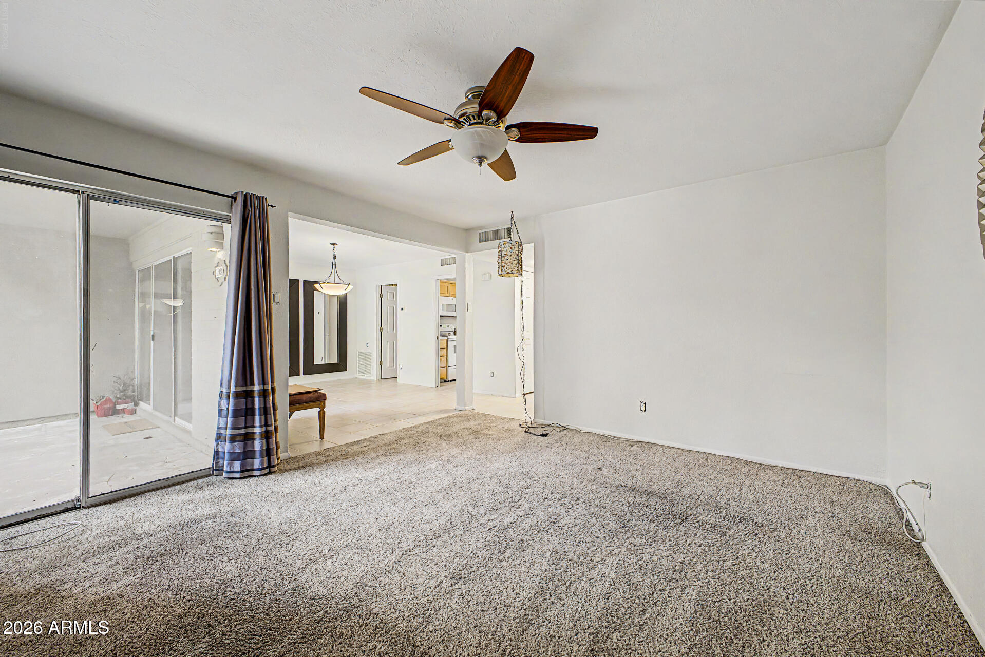 2233 E HIGHLAND Avenue 138
