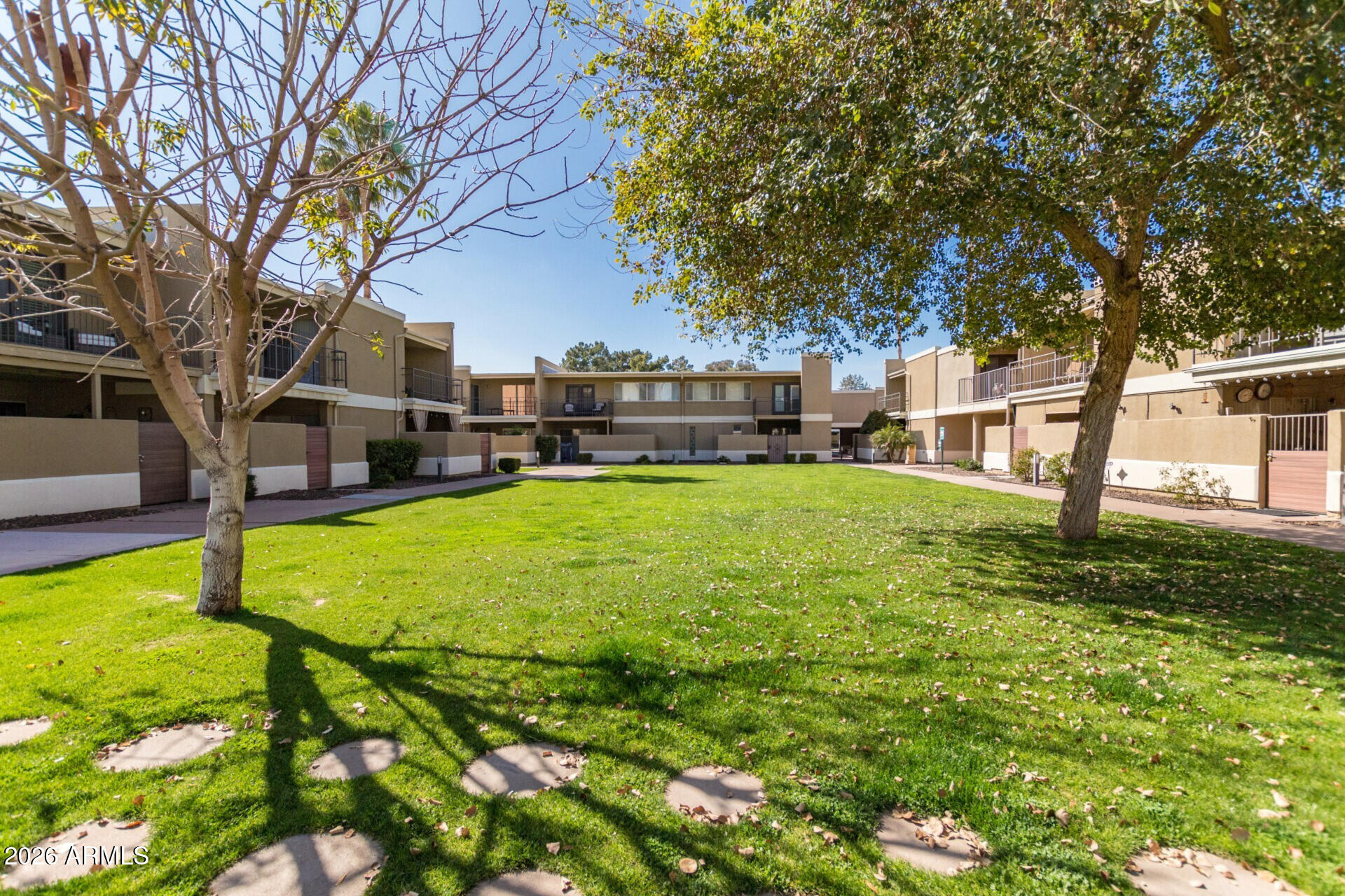 2233 E HIGHLAND Avenue 138