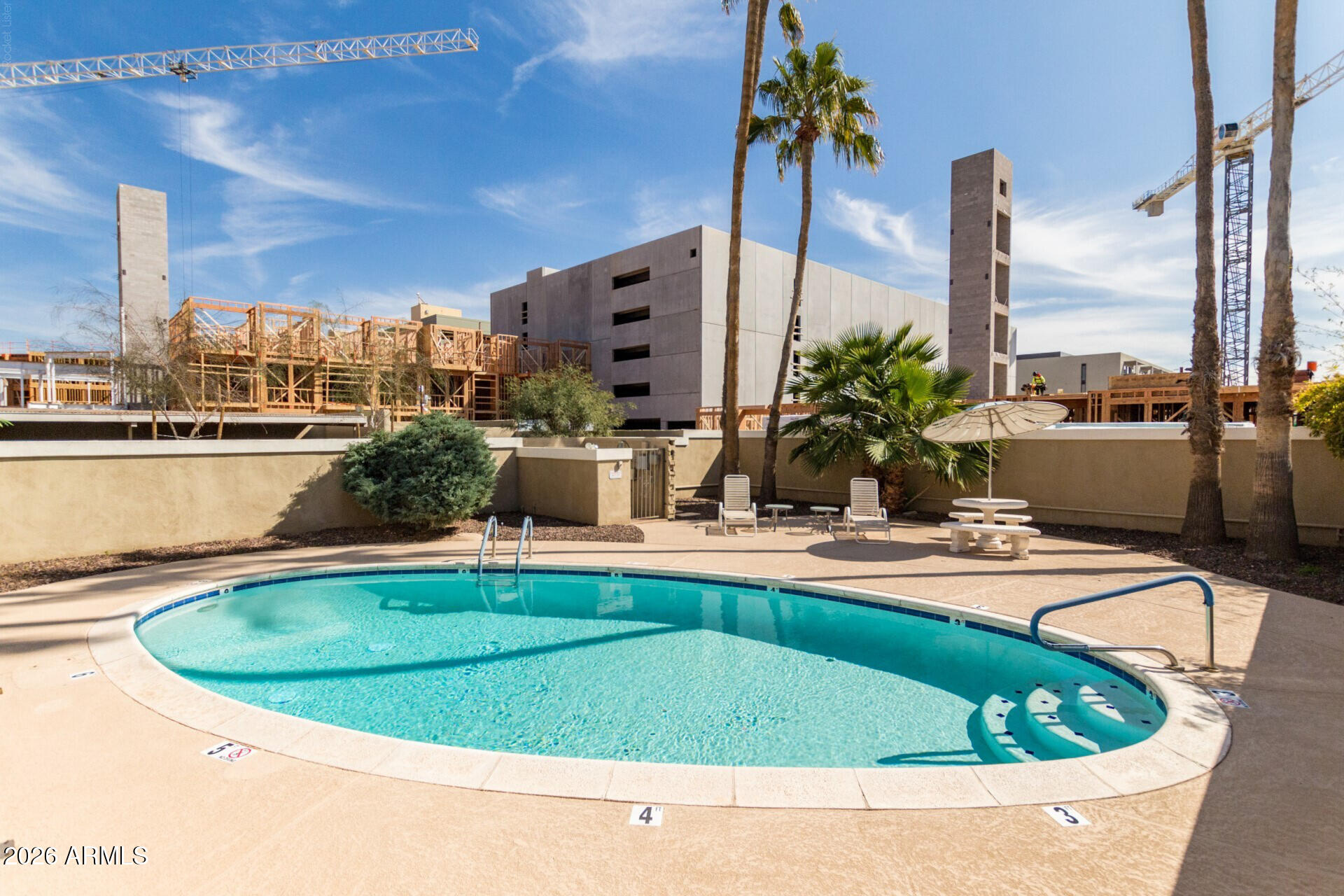 2233 E HIGHLAND Avenue 138