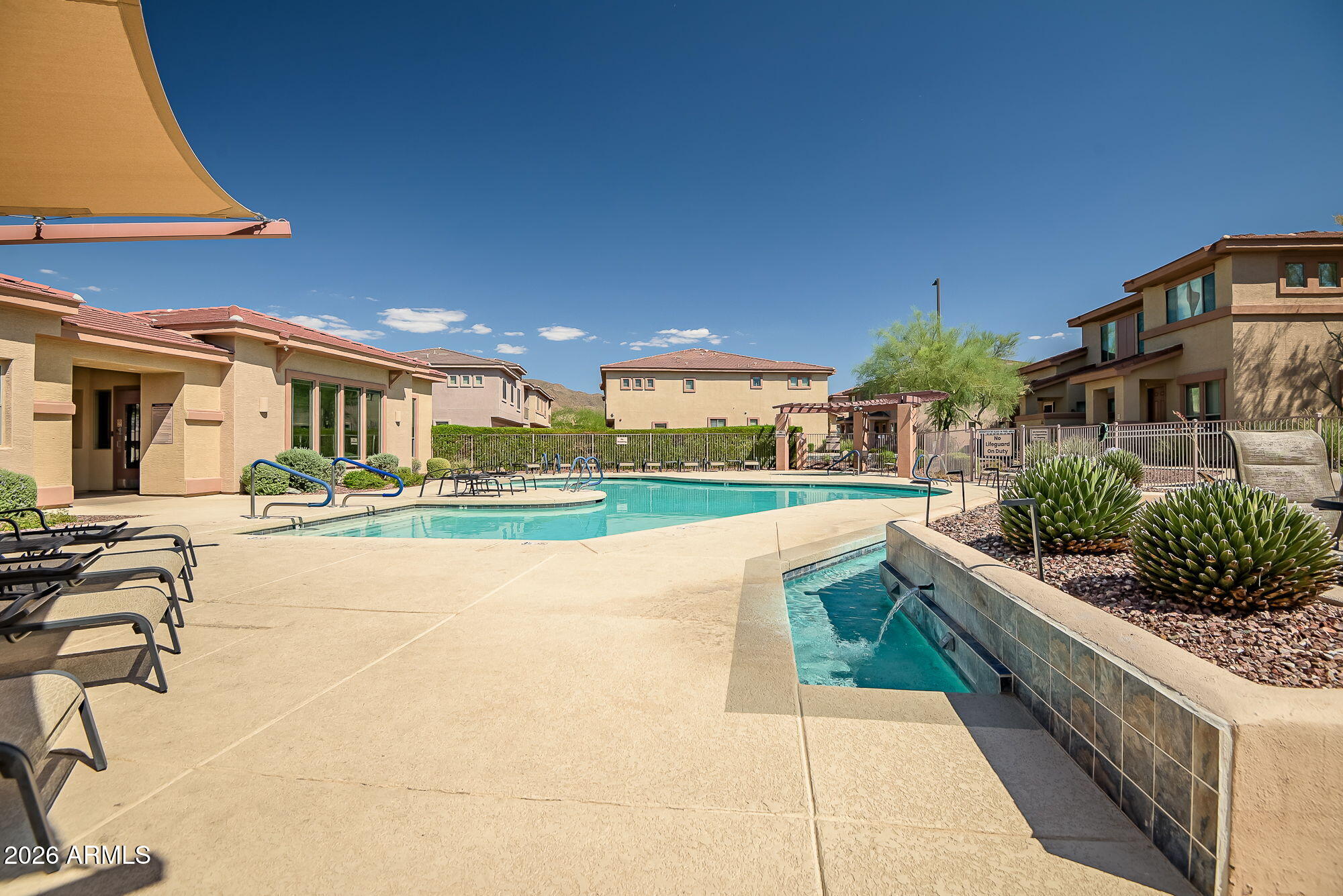 42424 N GAVILAN PEAK Parkway 25206