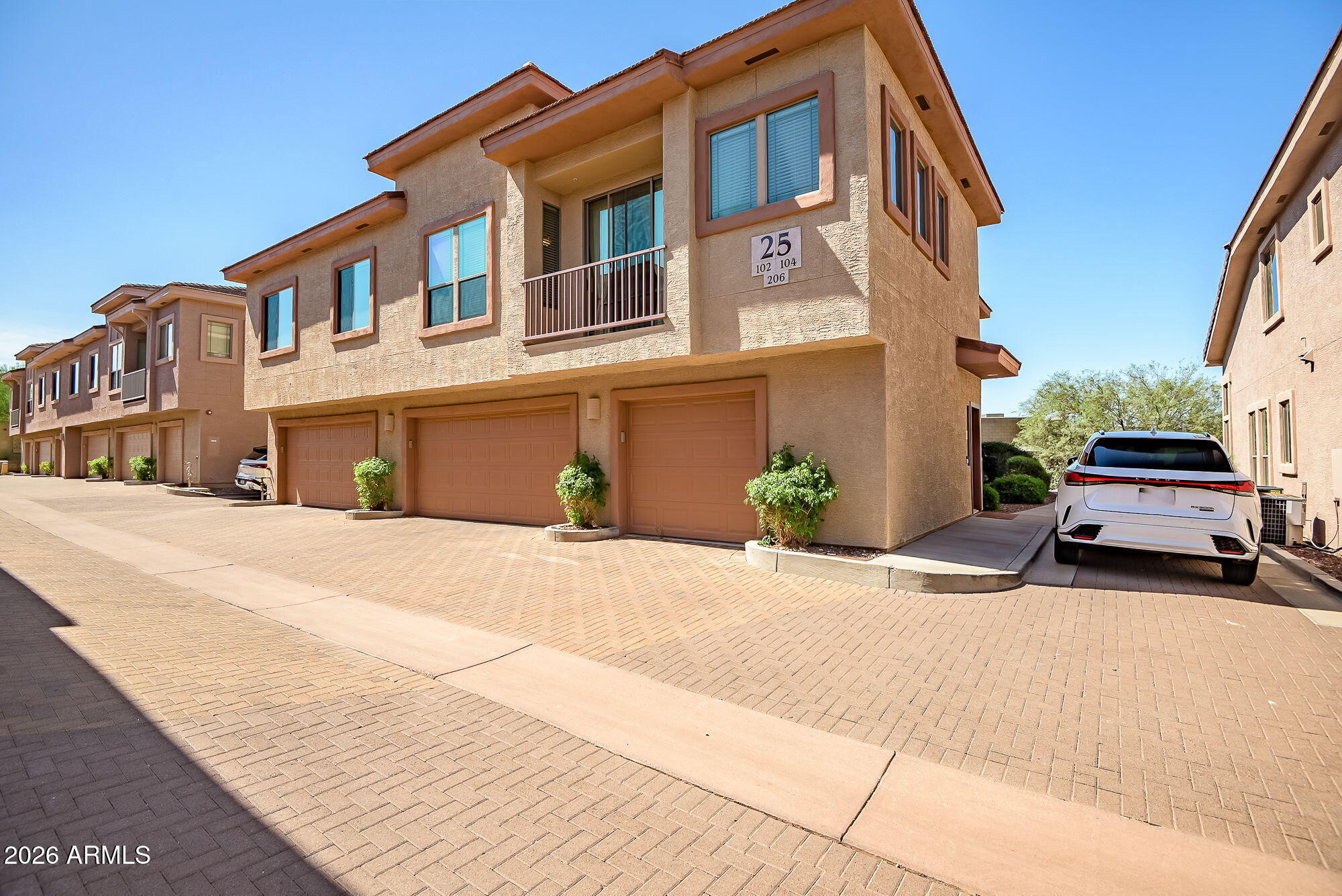 42424 N GAVILAN PEAK Parkway 25206