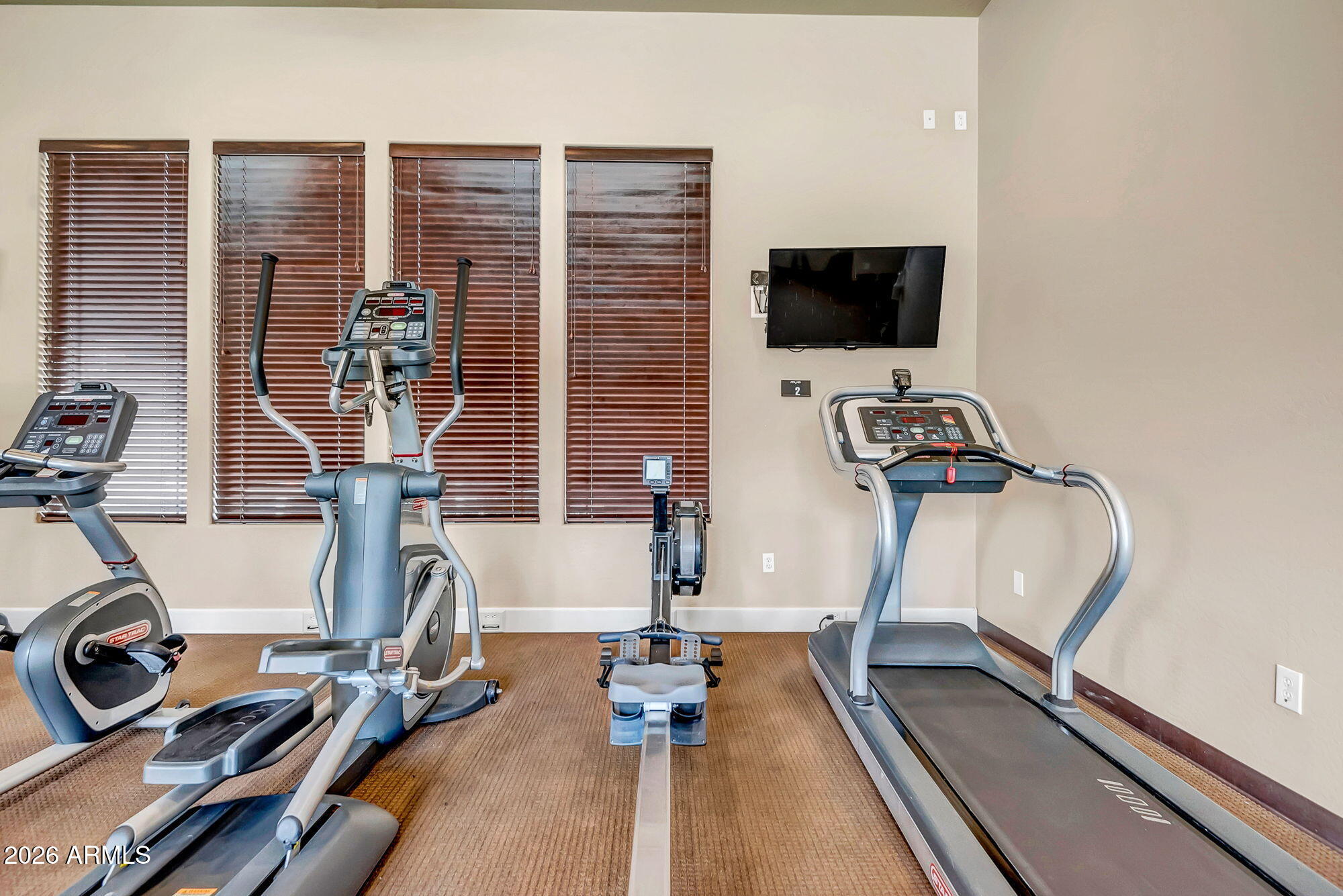 42424 N GAVILAN PEAK Parkway 25206