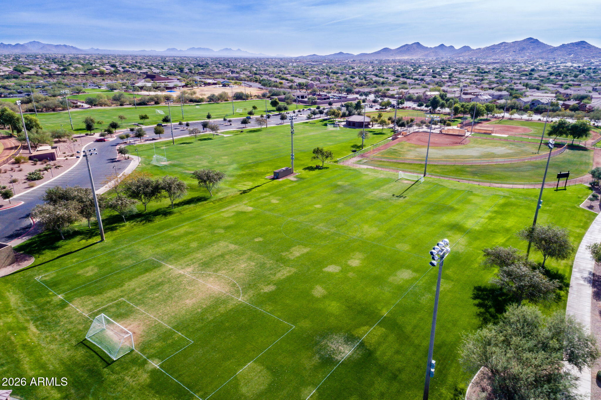 42424 N GAVILAN PEAK Parkway 25206
