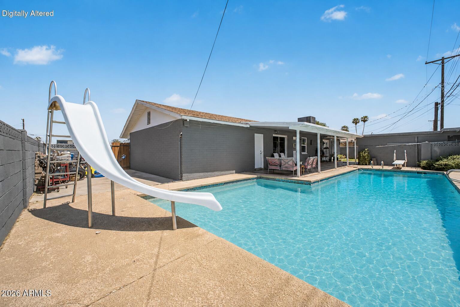 6017 W MEDLOCK Drive