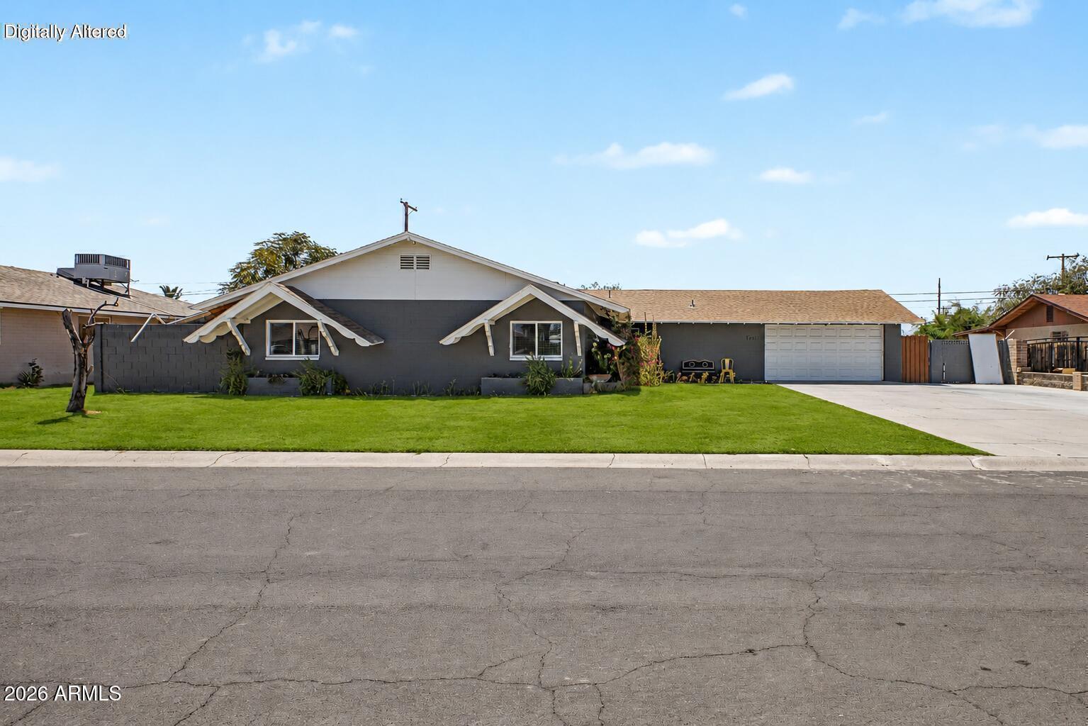 6017 W MEDLOCK Drive