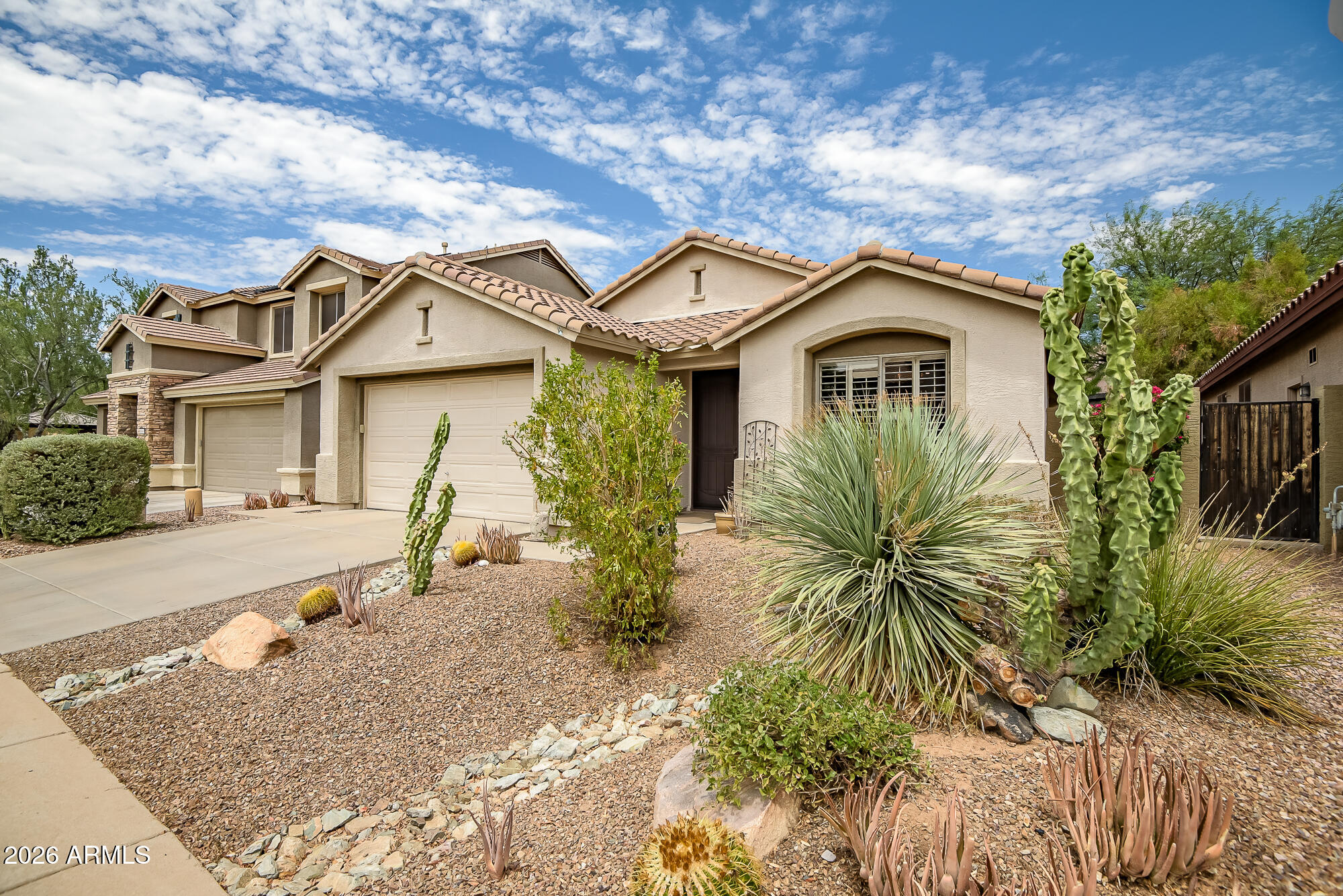 3344 W KING Drive