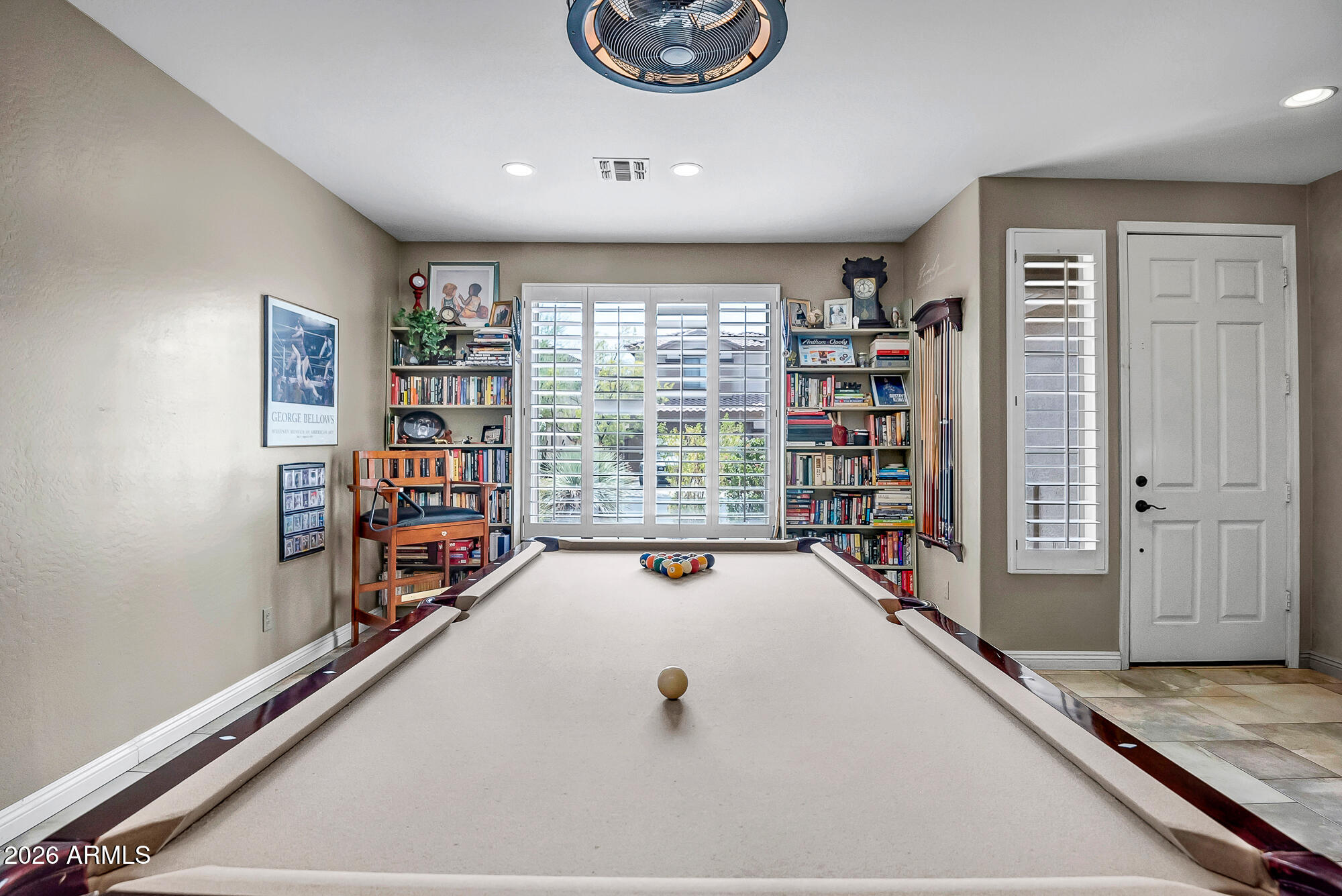 3344 W KING Drive