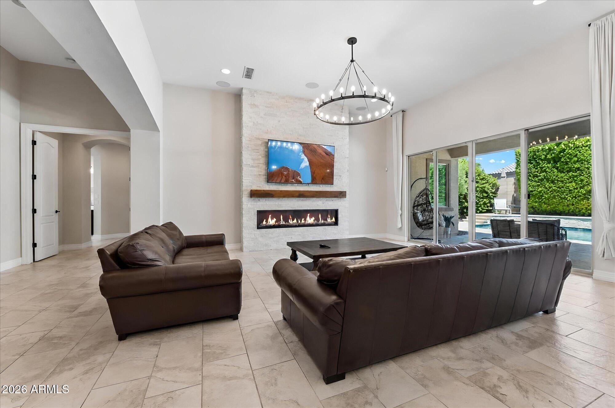 9282 W PATRICK Lane