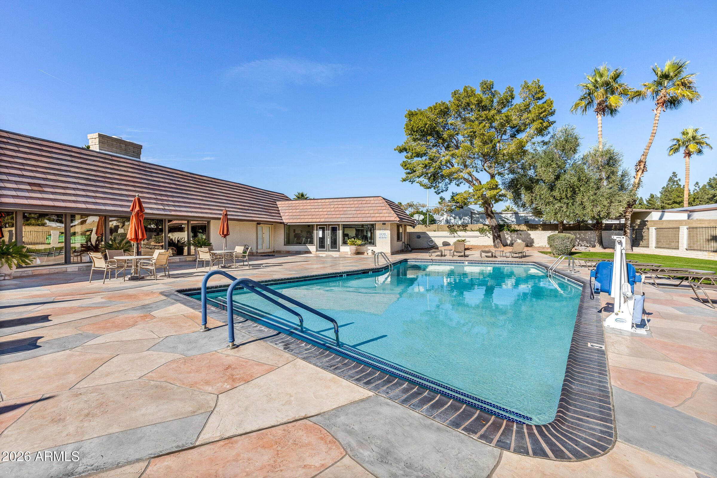 201 S GREENFIELD Road 311