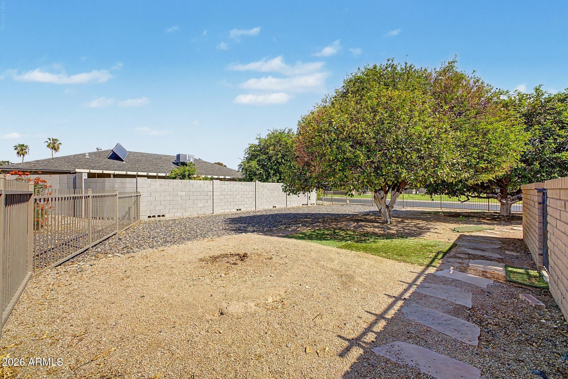 9902 W SIGNAL BUTTE Circle