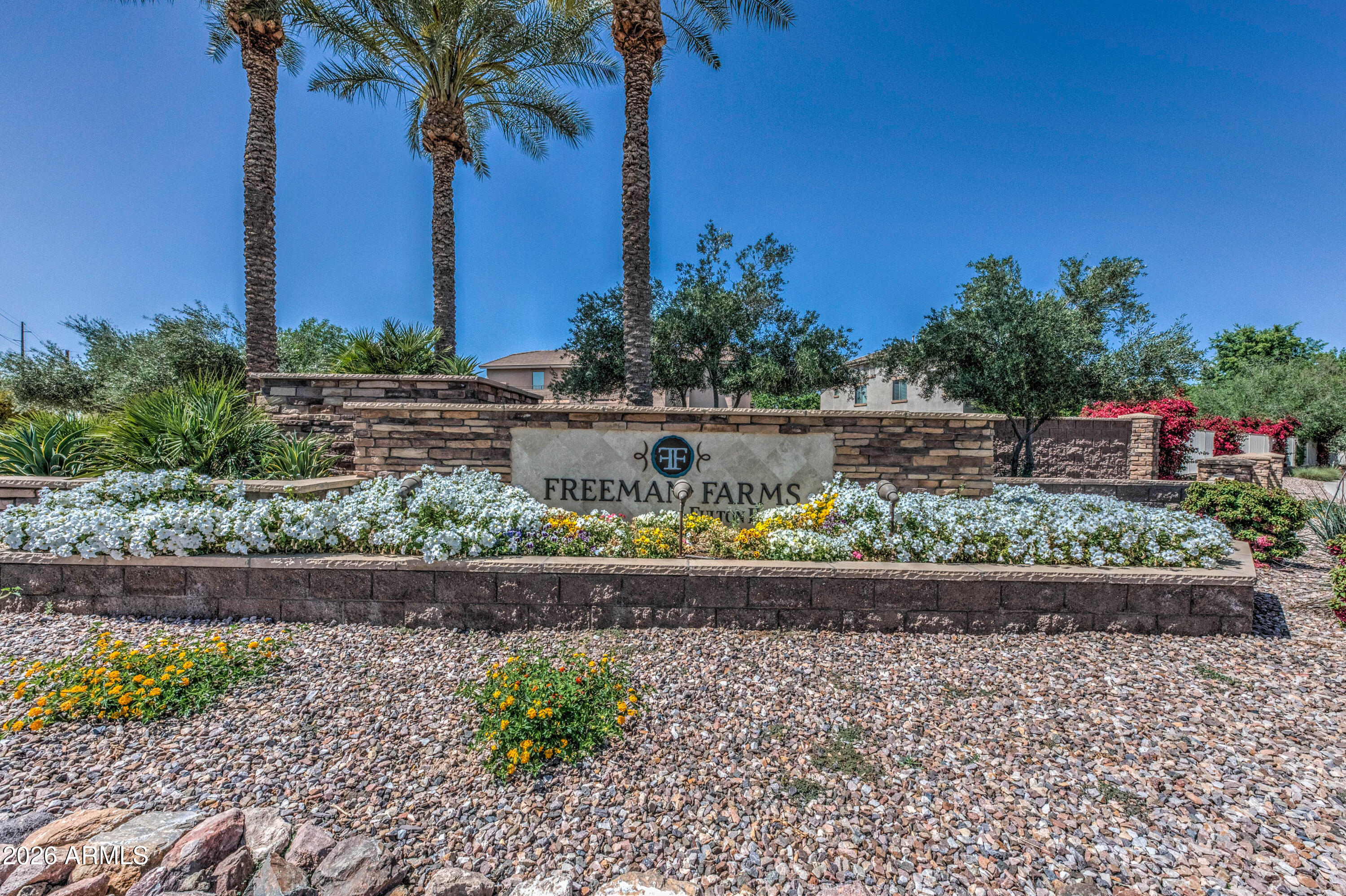 2560 E COCONINO Way