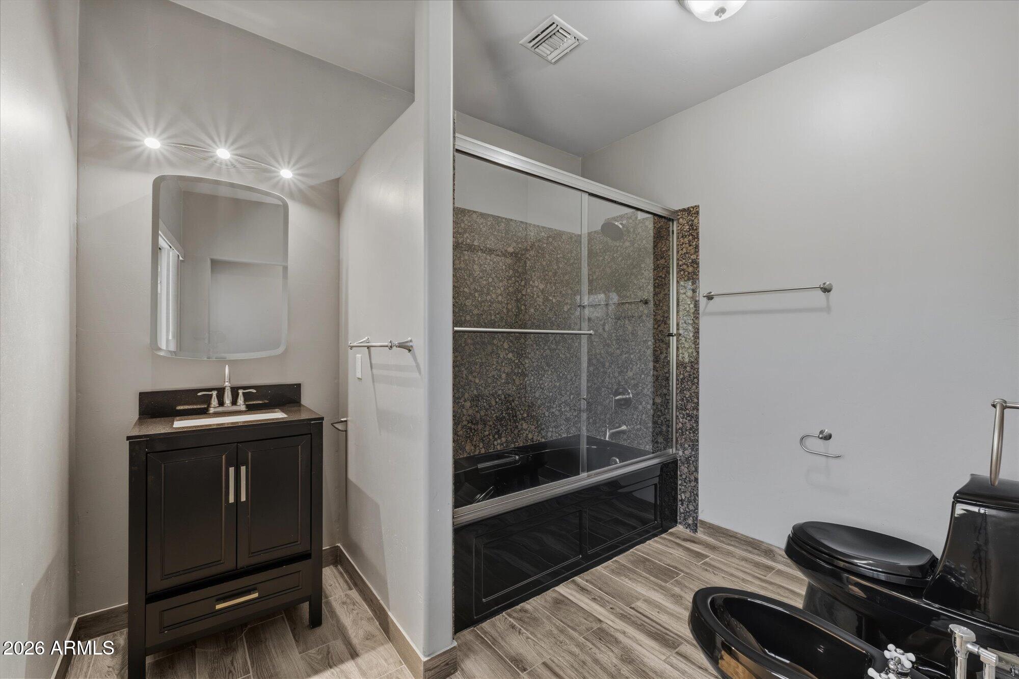 1304 E VILLA THERESA Drive