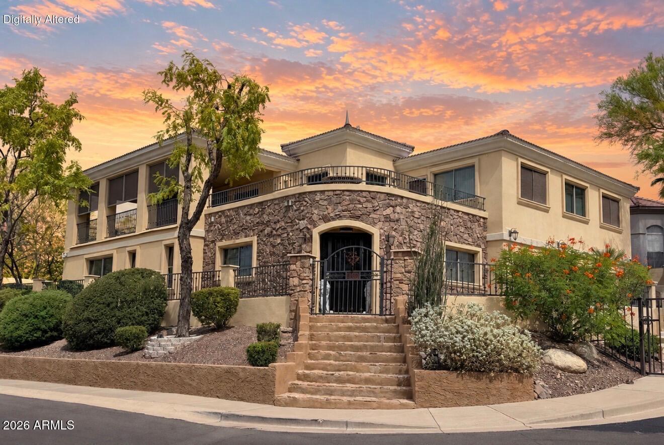1304 E VILLA THERESA Drive