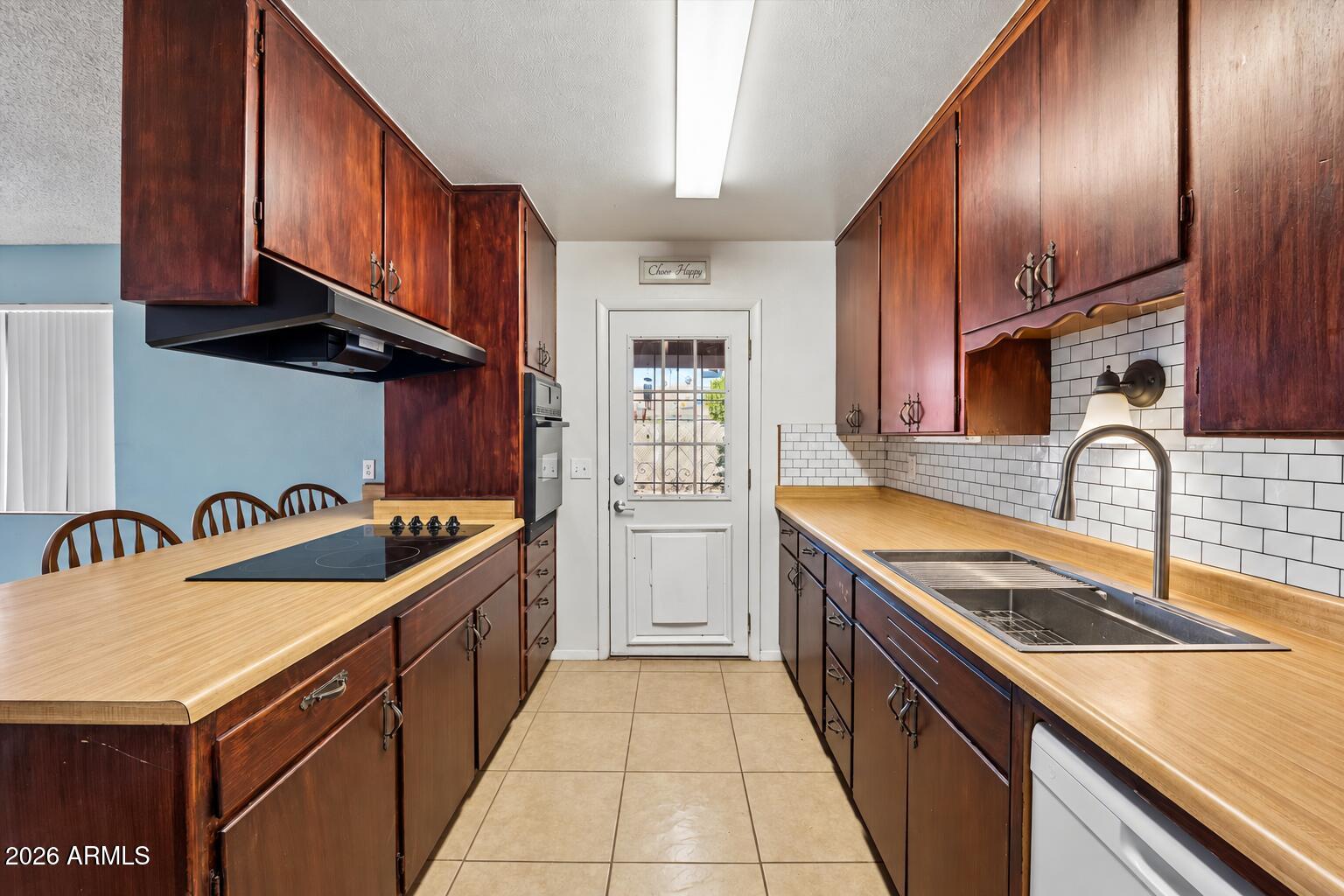 3408 W LAUREL Lane
