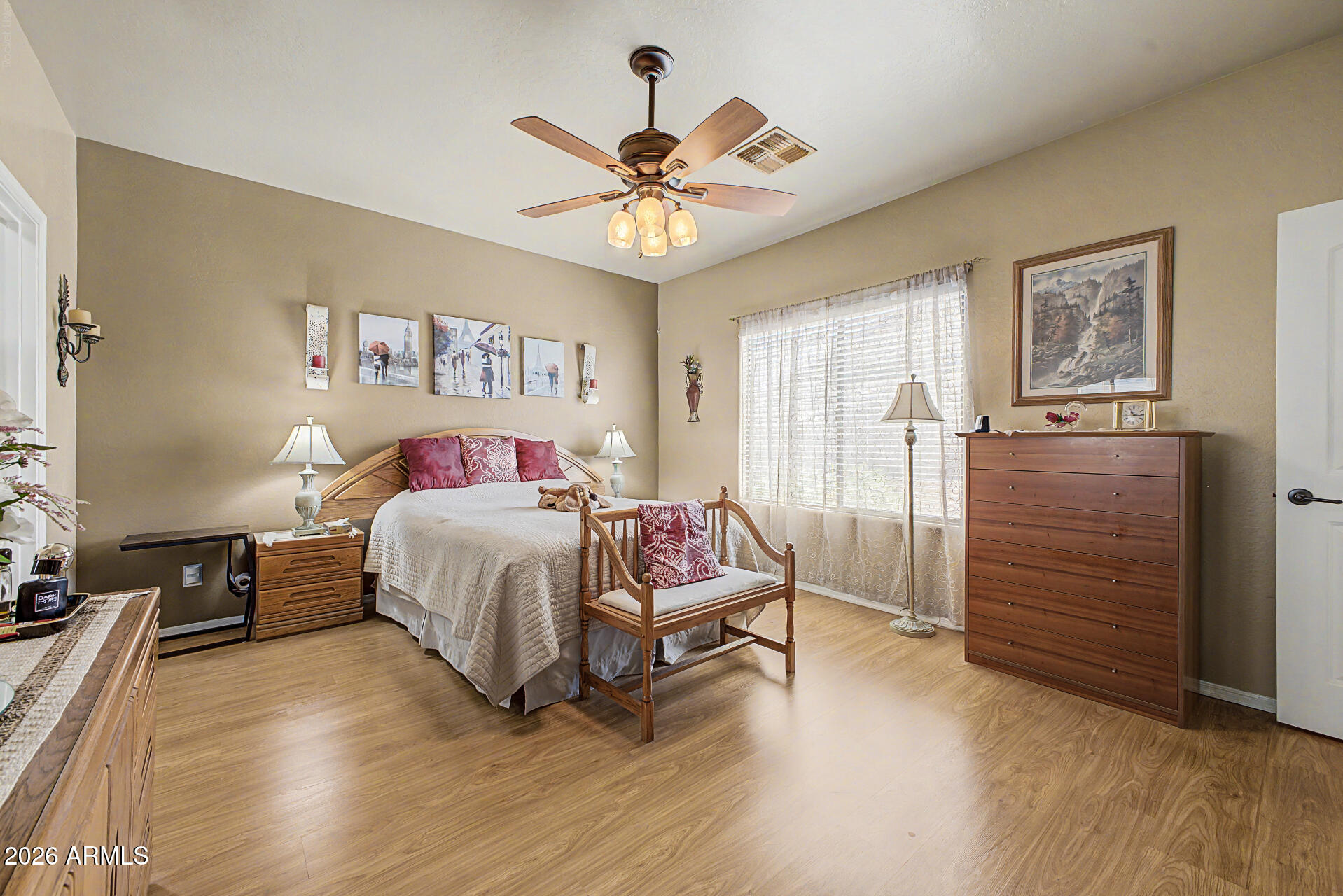 4519 W BEAUTIFUL Lane