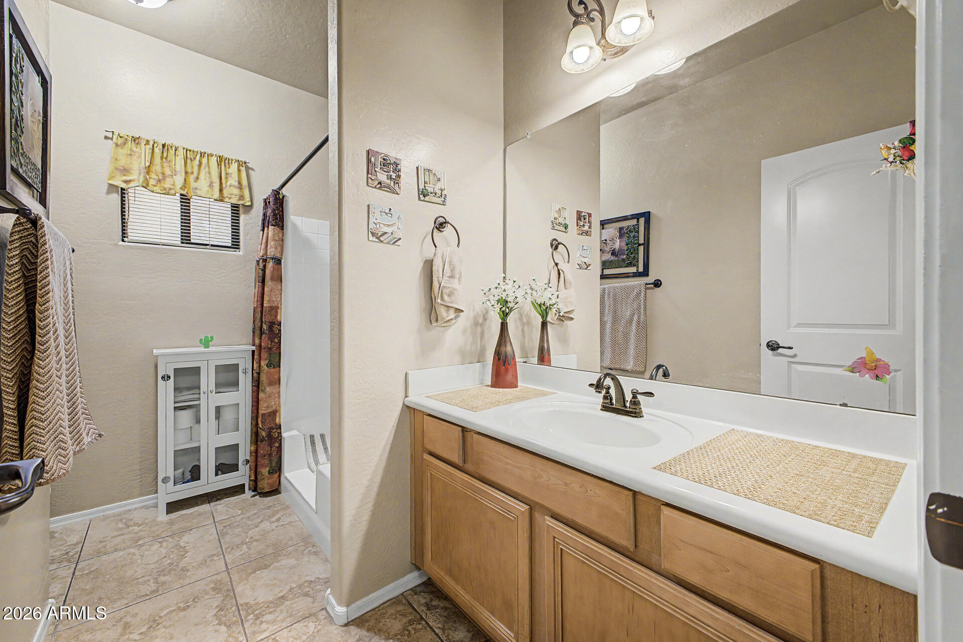 4519 W BEAUTIFUL Lane