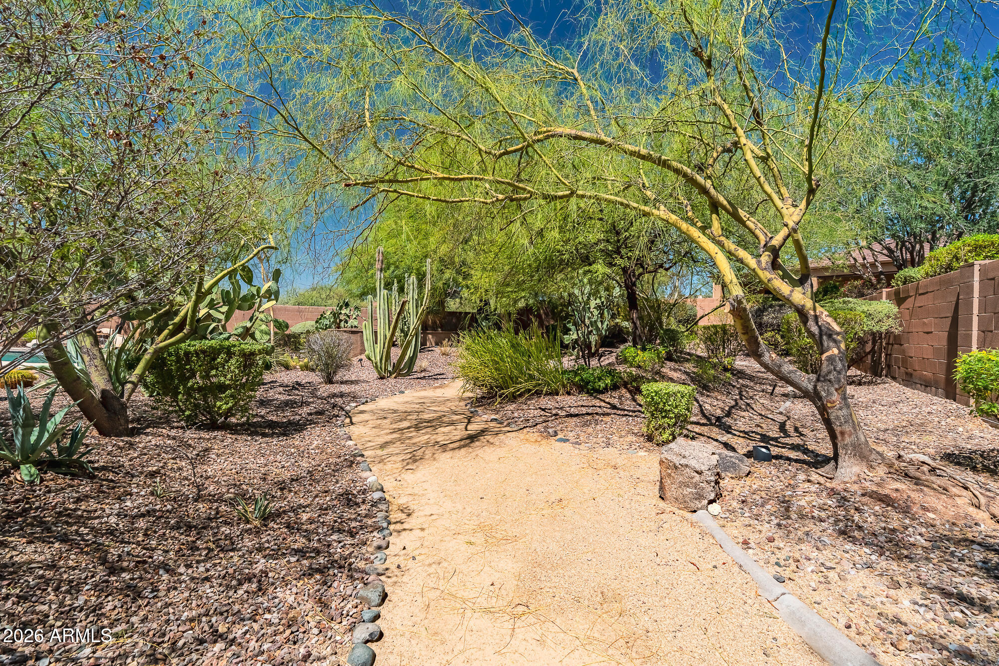 40814 N LONG LANDING Court