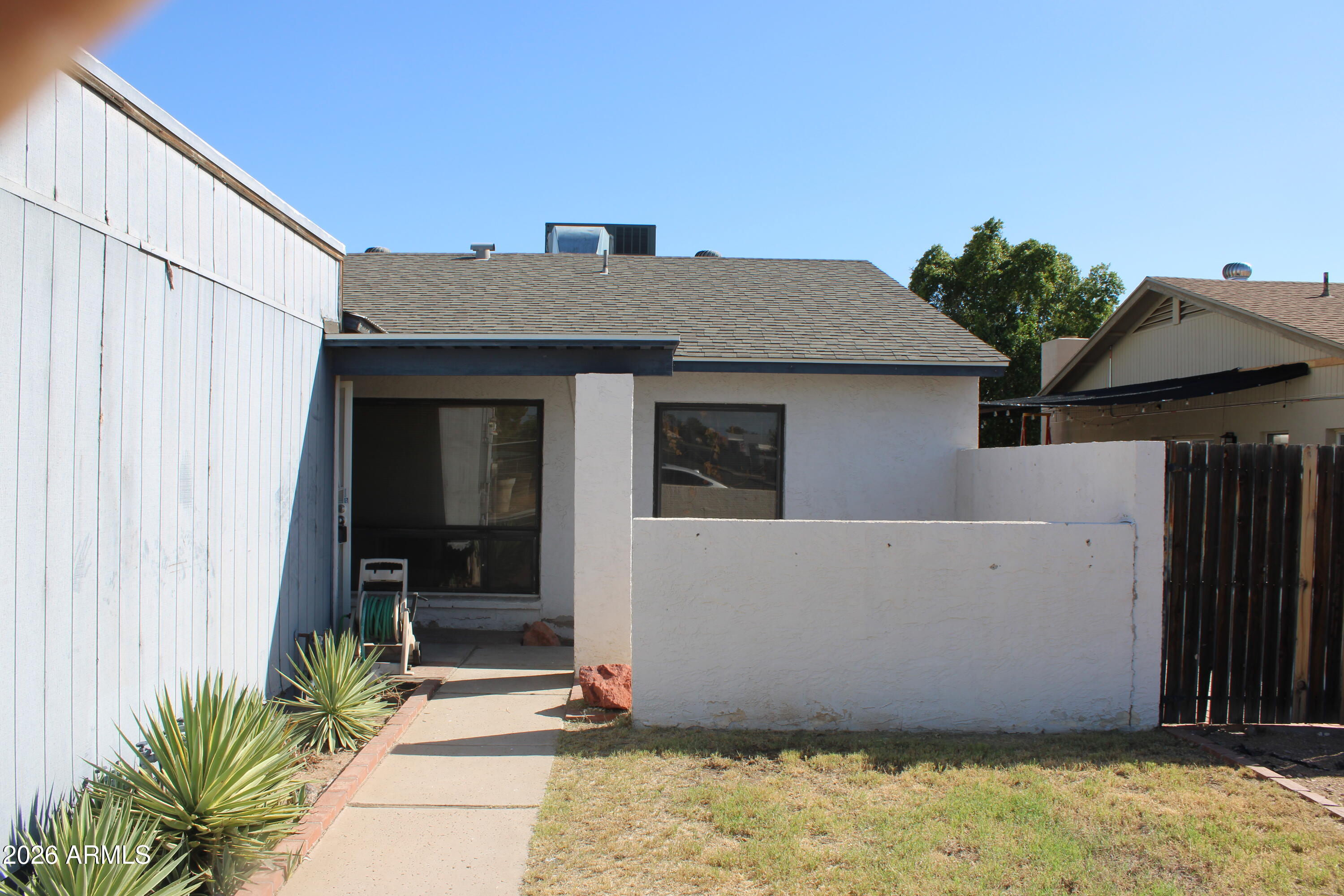 5233 W MOUNTAIN VIEW Road
