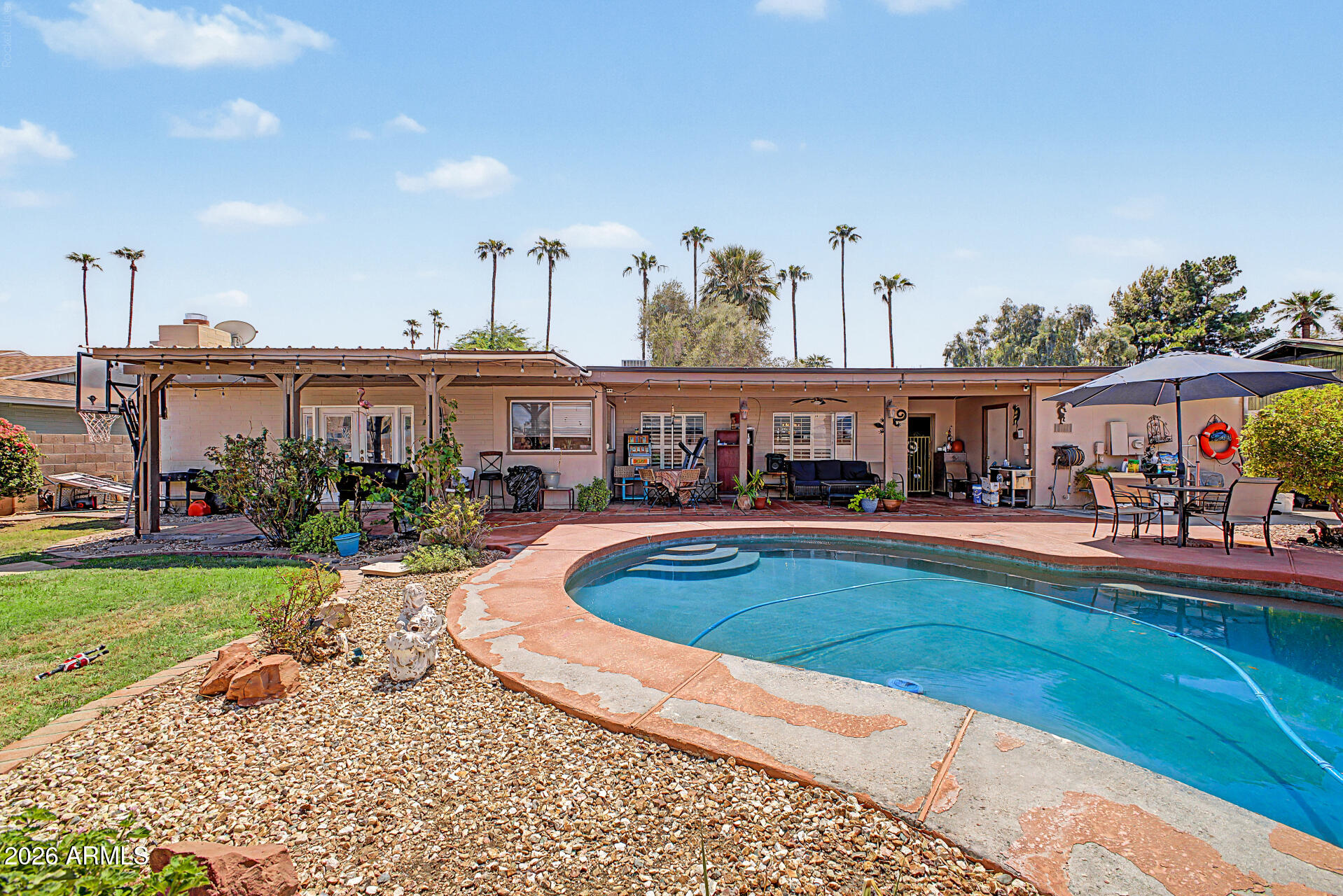 5816 W ROYAL PALM Road