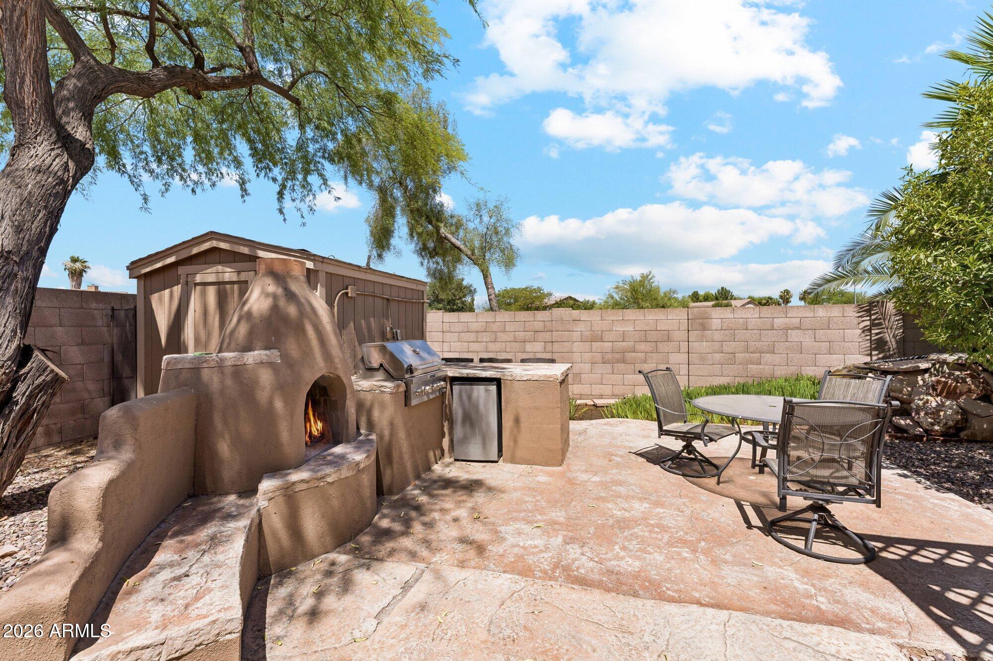 4438 W CALLE LEJOS Lane