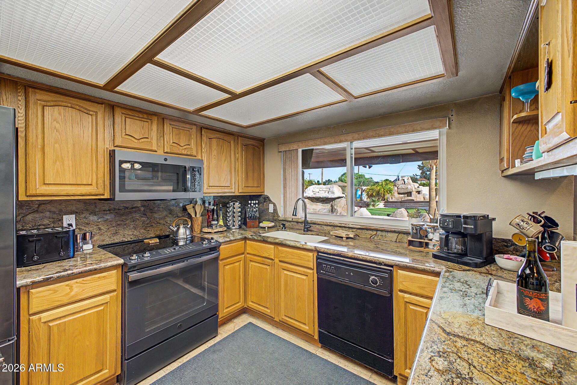 1265 W ELLIS Street