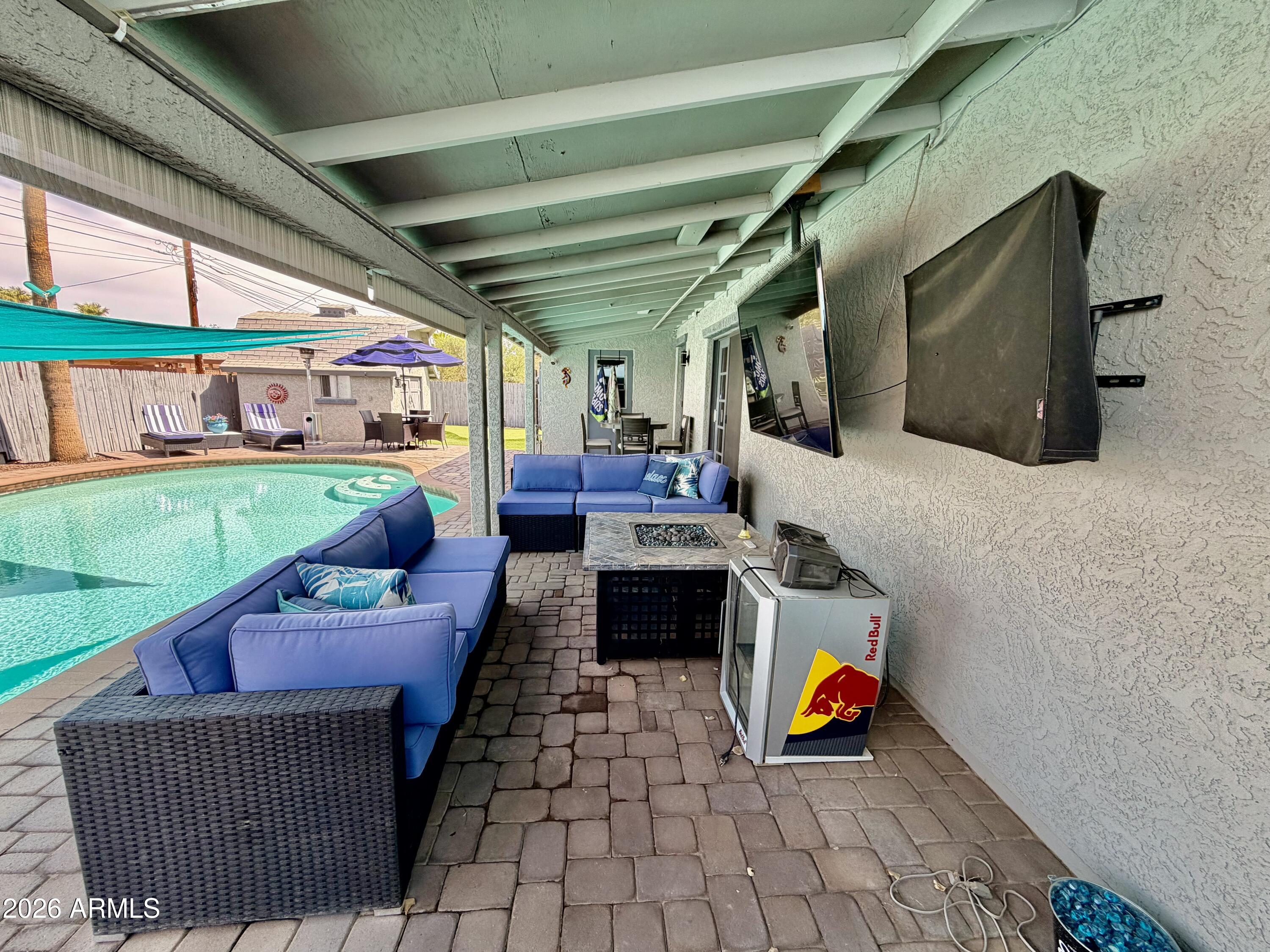 758 E BRENDA Drive