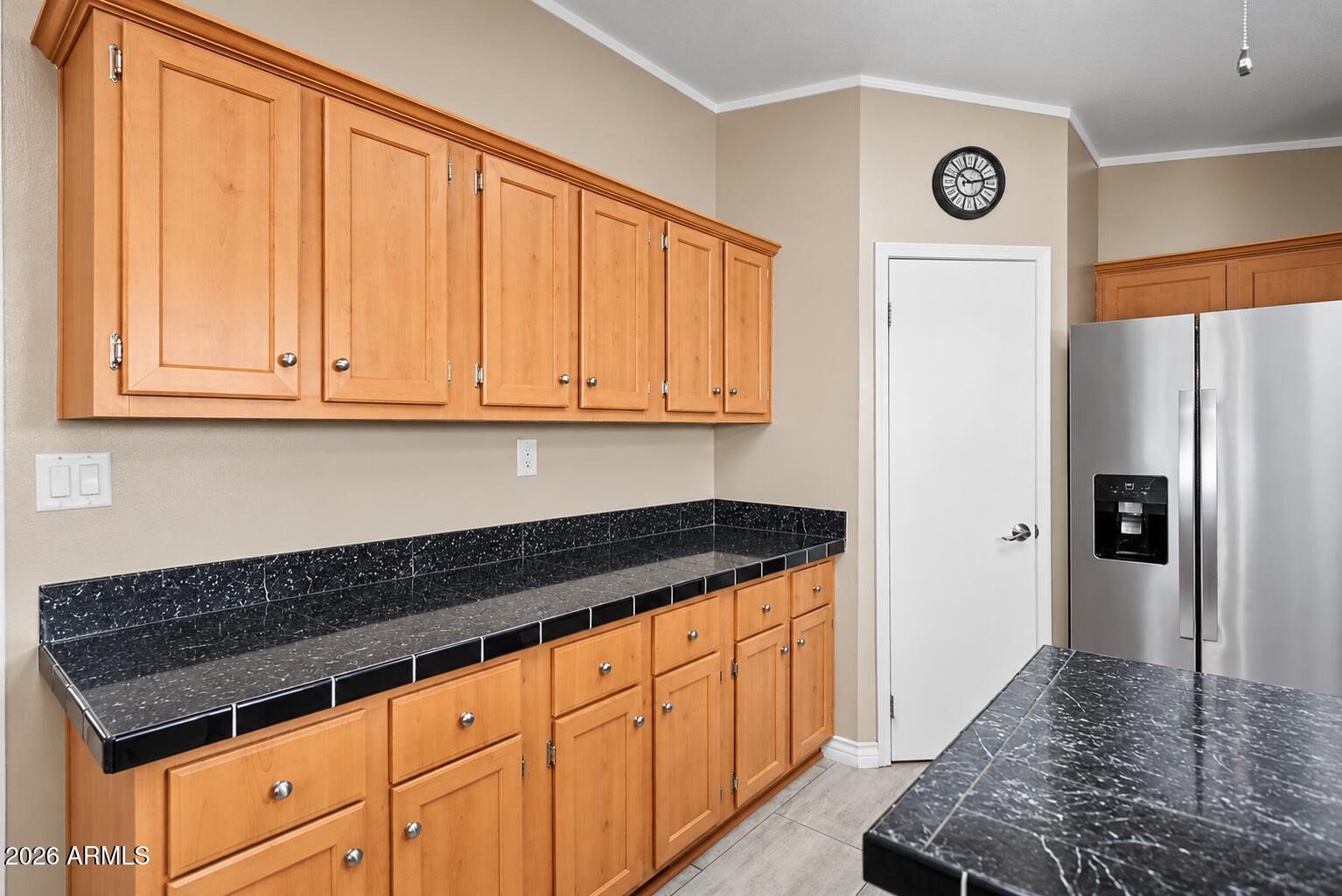 201 S GREENFIELD Road 211