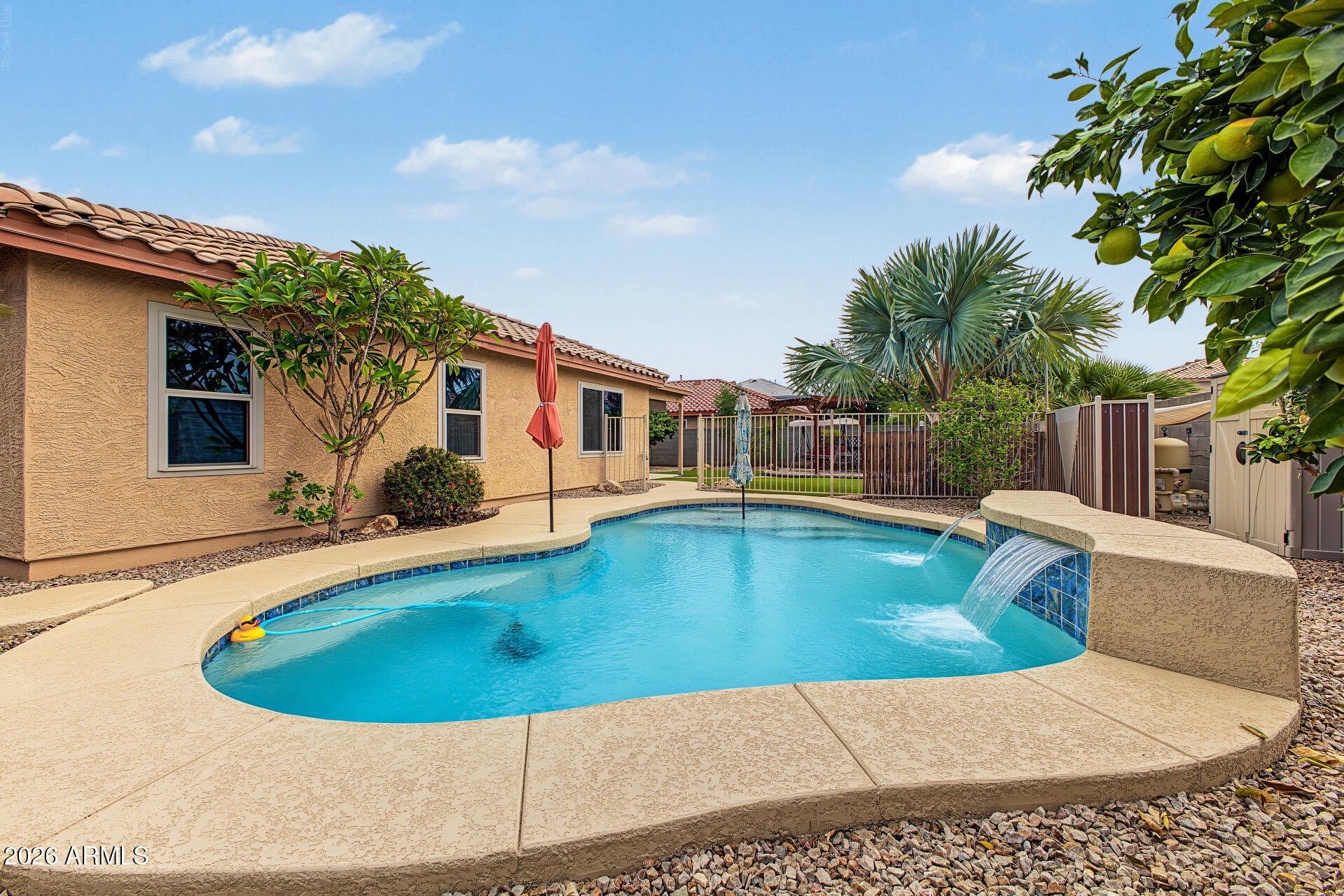 2141 E FLINTLOCK Way