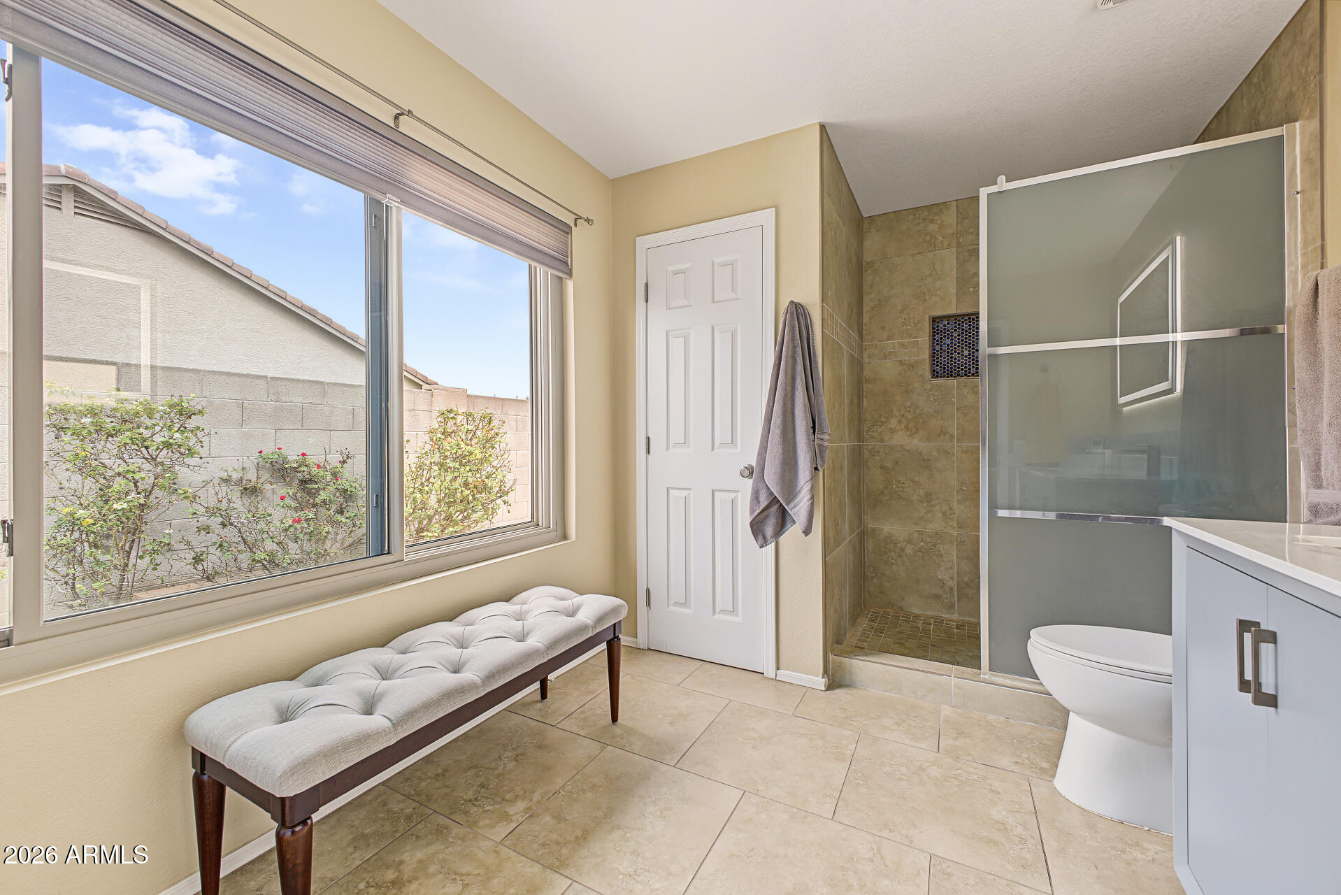 2141 E FLINTLOCK Way