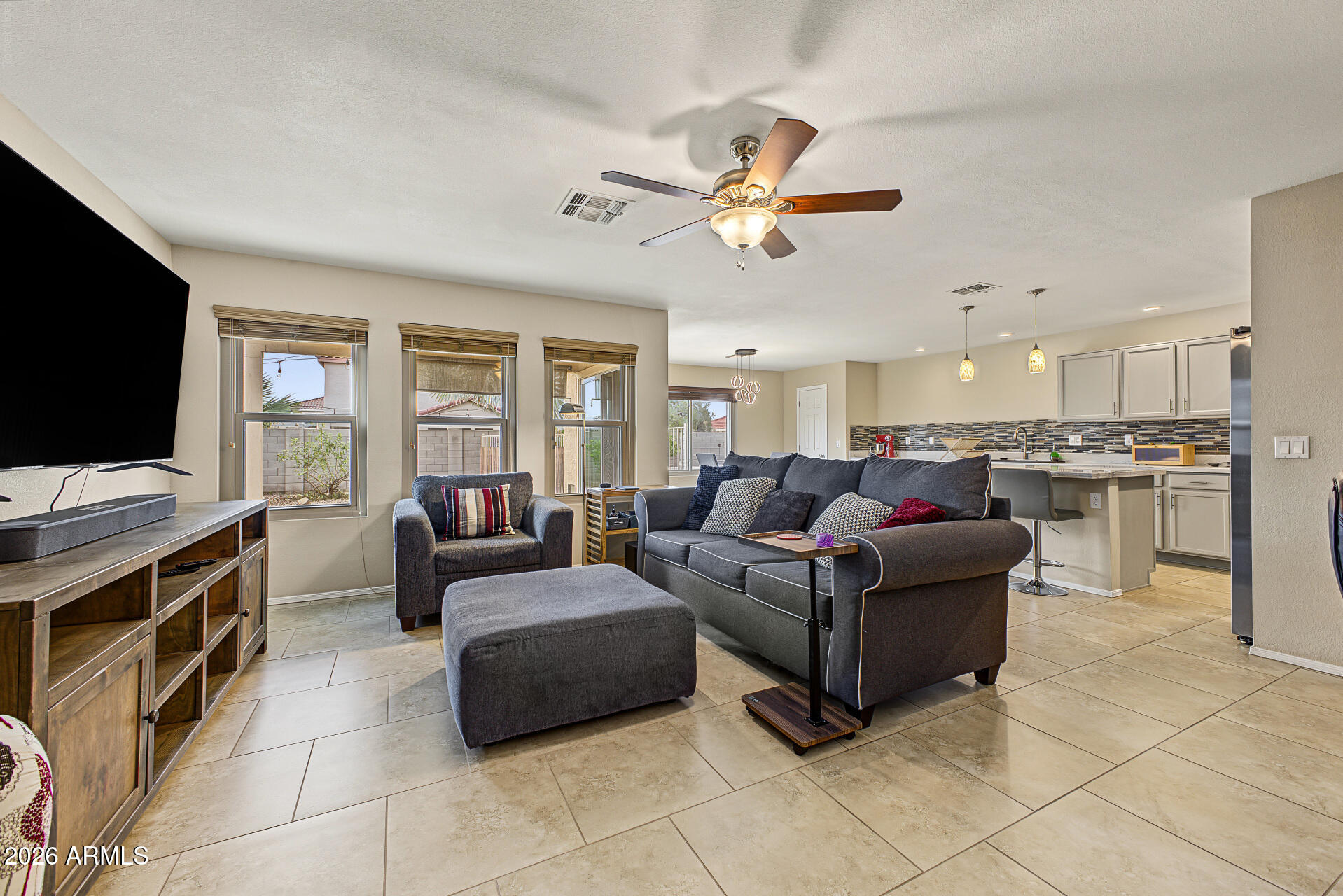 2141 E FLINTLOCK Way