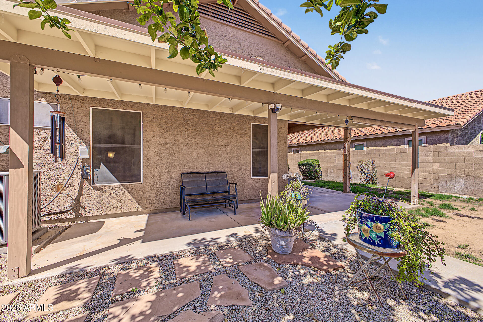 2029 S AVOCA
