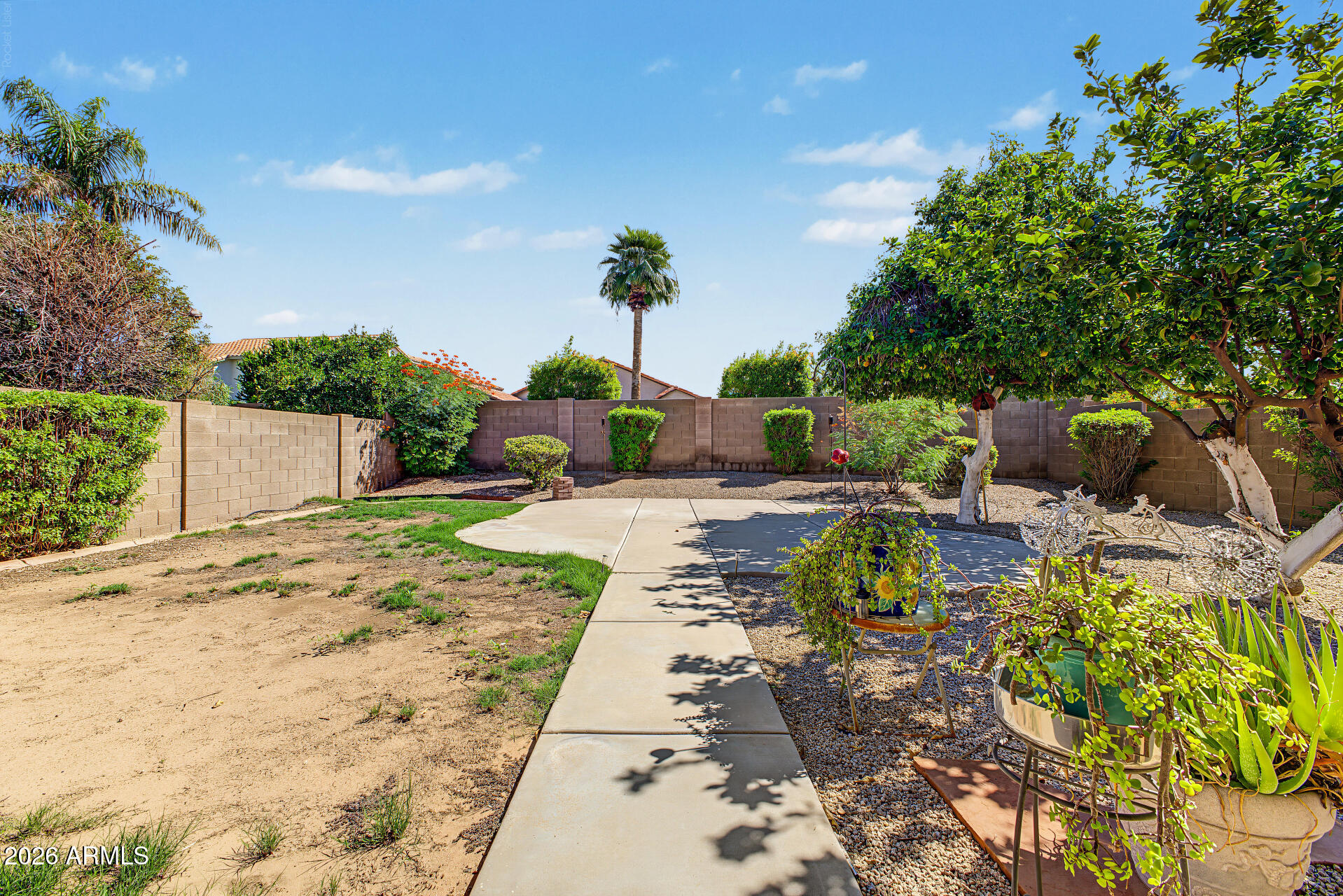 2029 S AVOCA