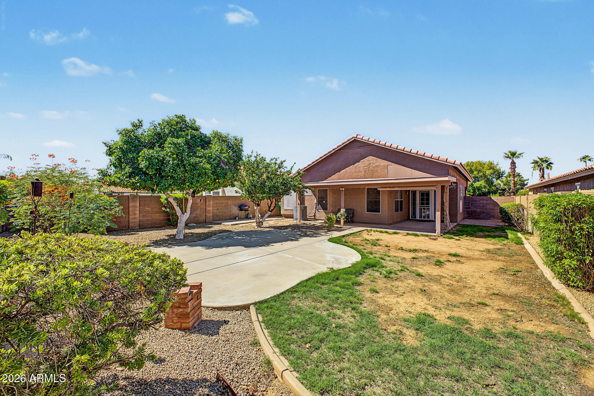 2029 S AVOCA