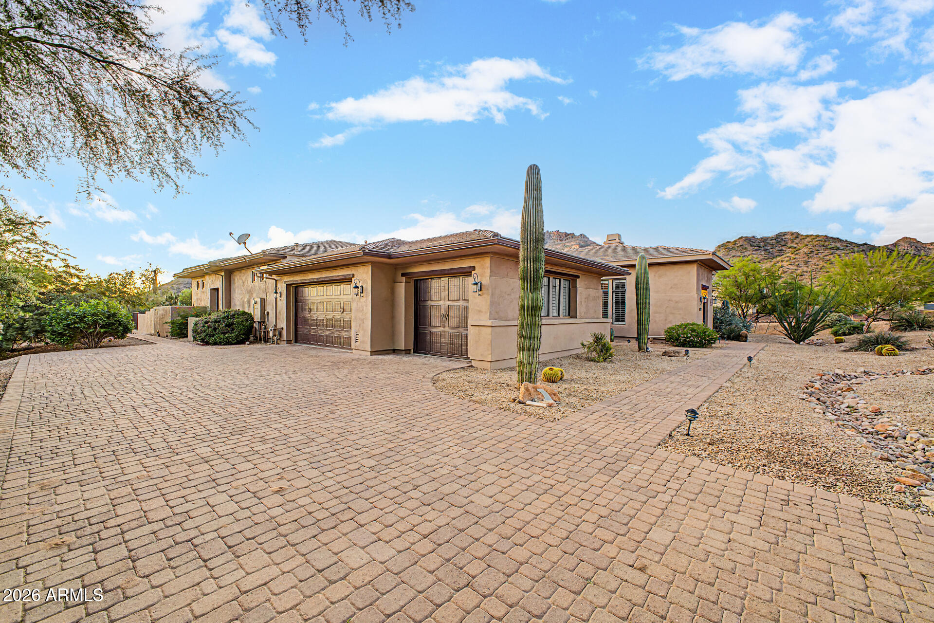 2554 N TAMBOR