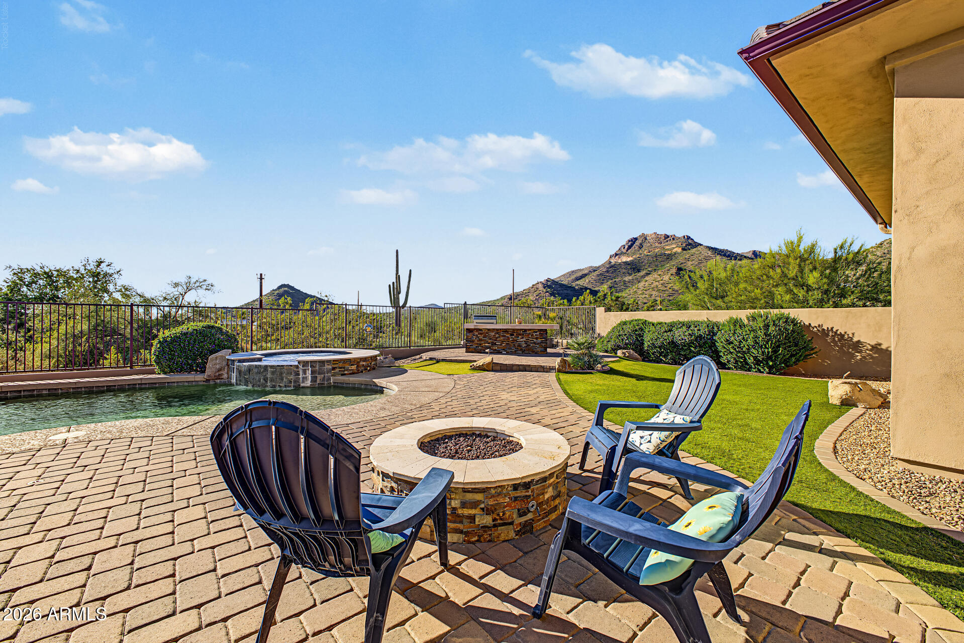 2554 N TAMBOR