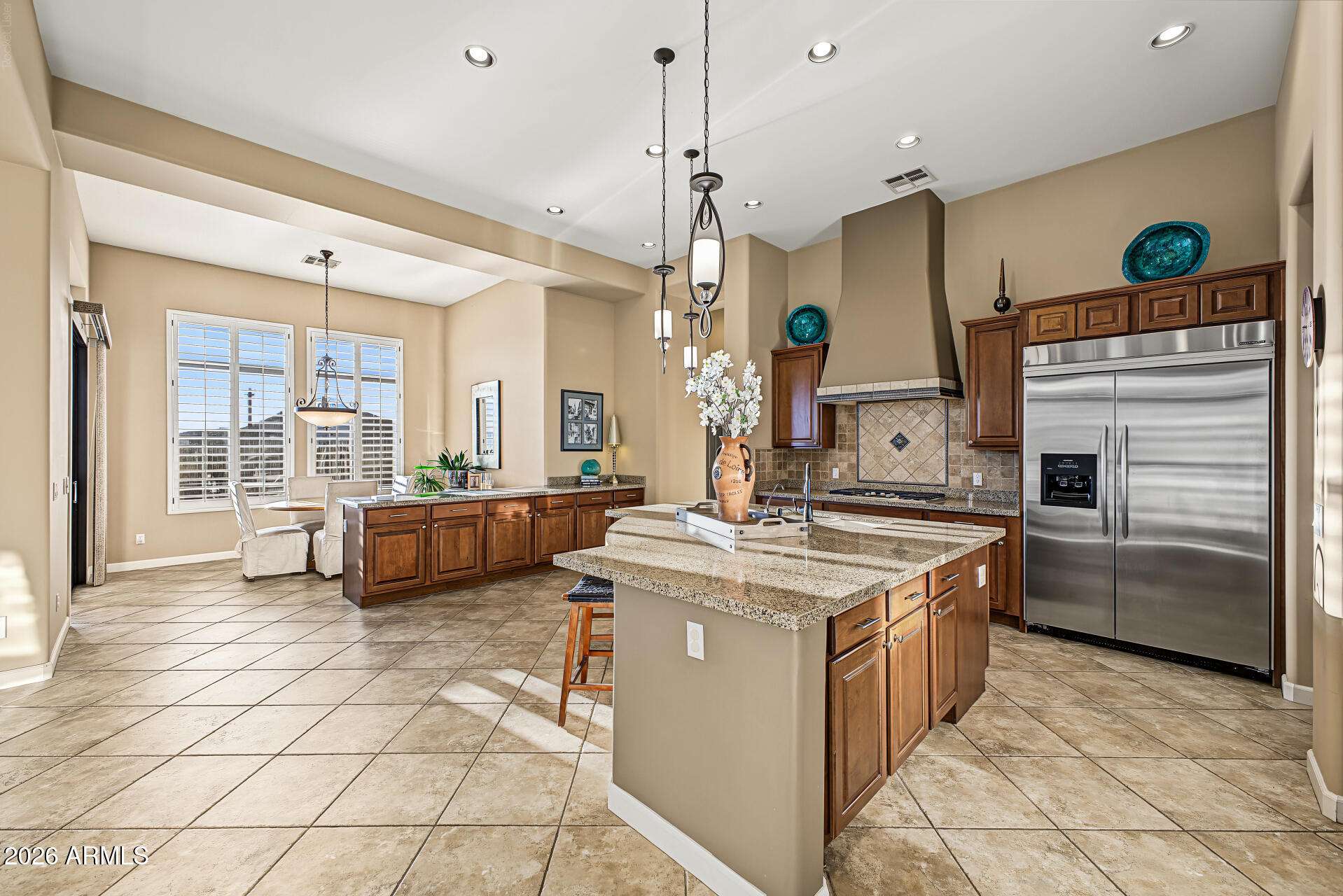 2554 N TAMBOR