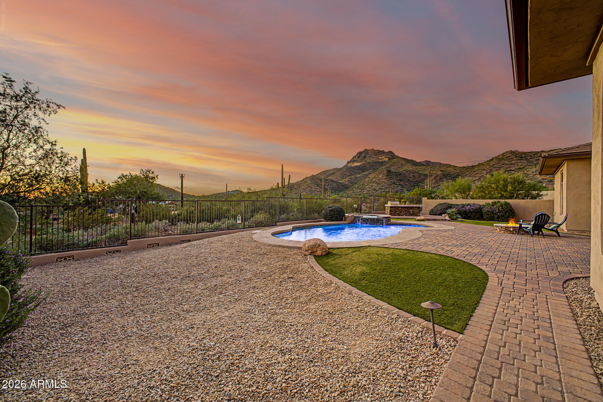 2554 N TAMBOR