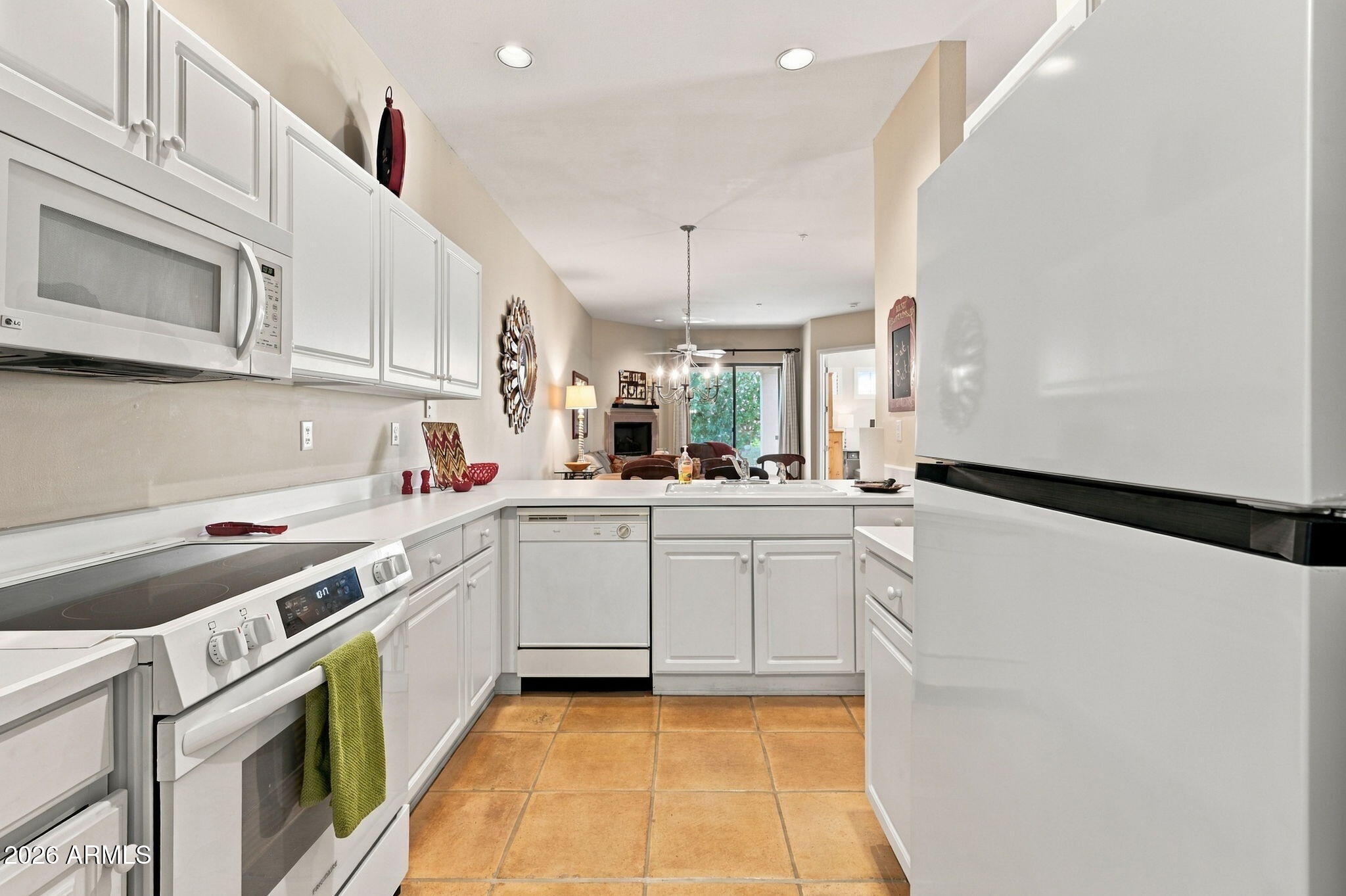 8270 N HAYDEN Road 1004